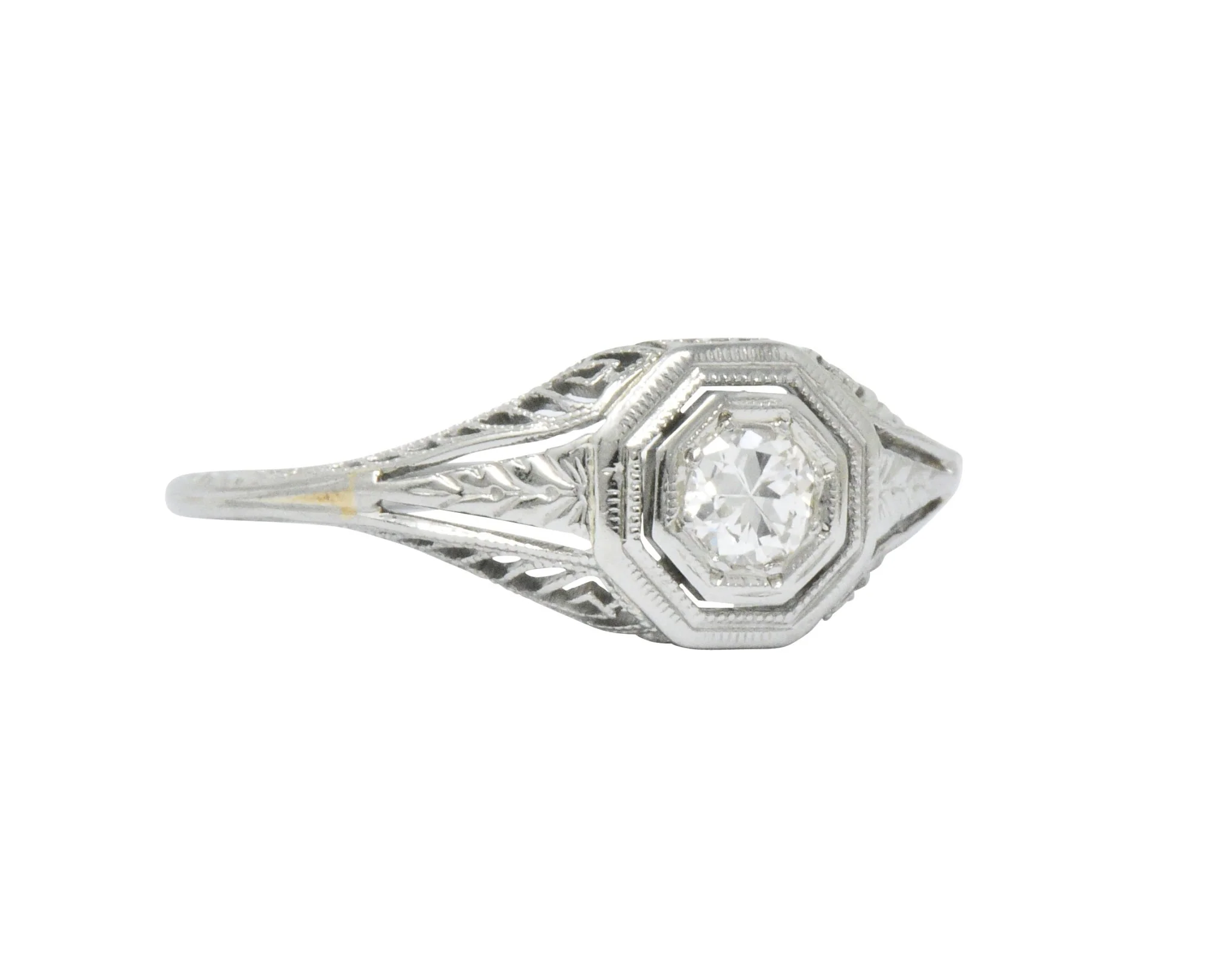1920's Art Deco Diamond 18 Karat White Gold Foliate Engagement Ring - Image 3
