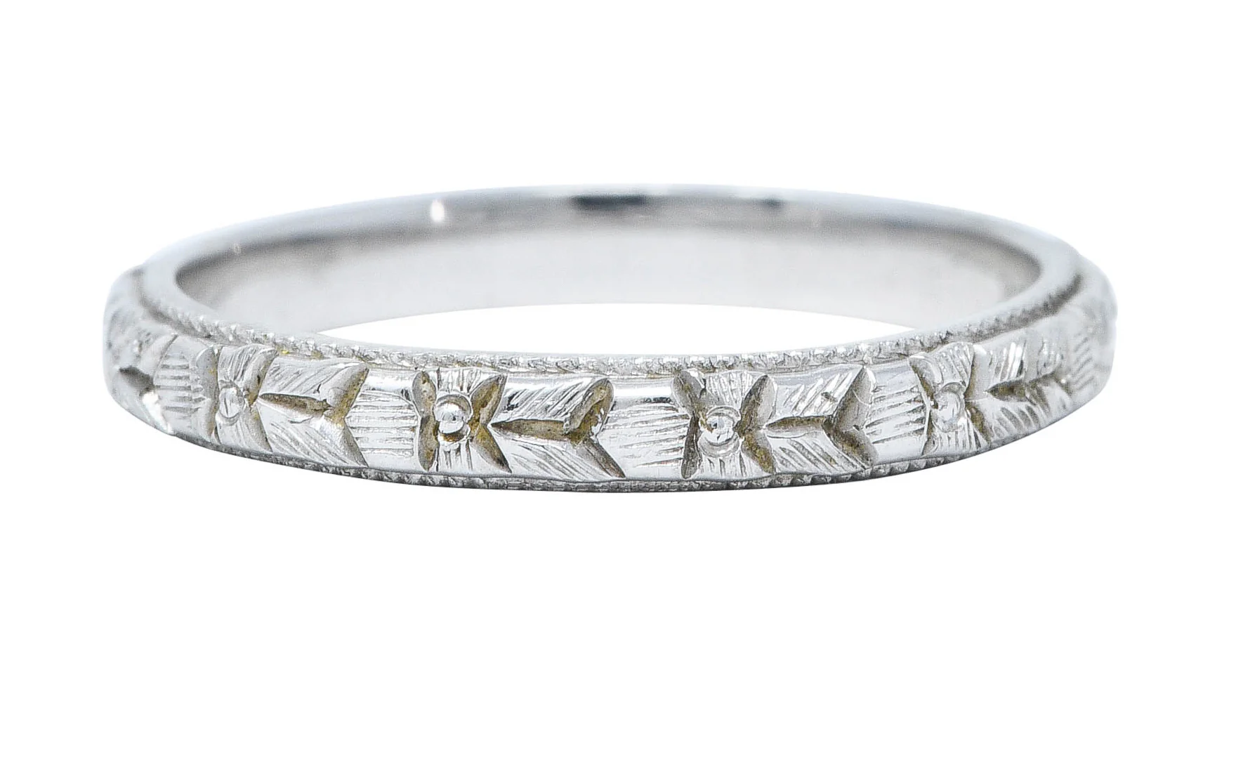 1920's Belais Art Deco 18 Karat White Gold Faceted Garland Band Ring - Image 4
