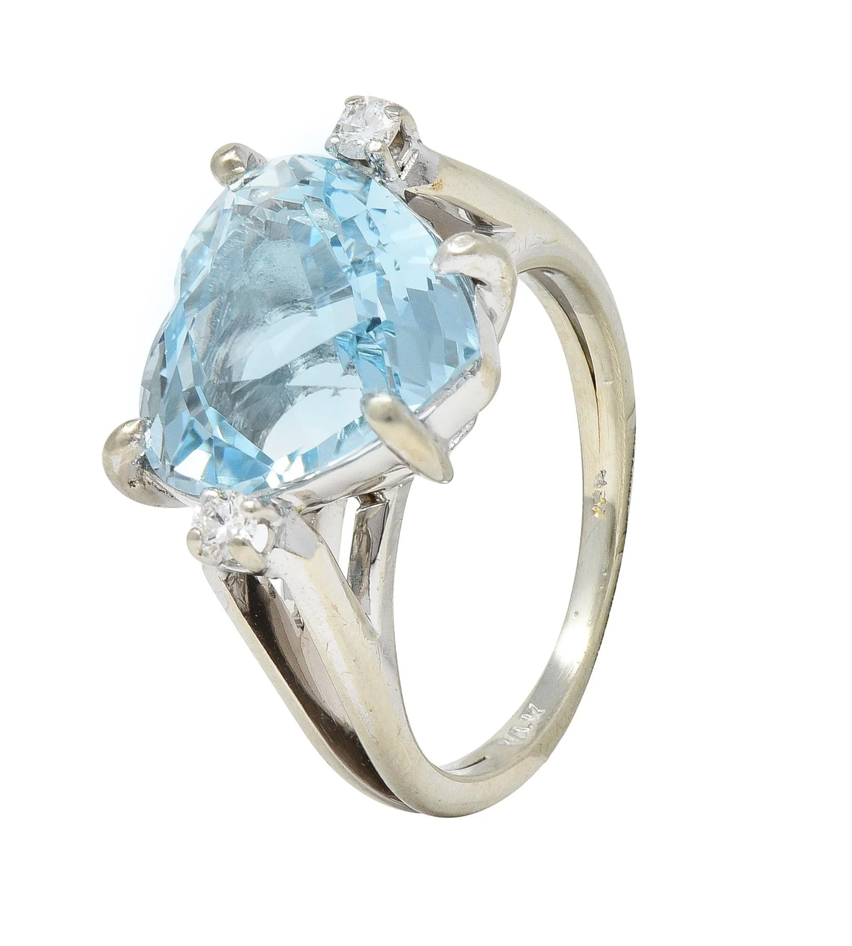 1950s 4.80 CTW Aquamarine Diamond 14 Karat White Gold Heart Three Stone Ring - Image 9