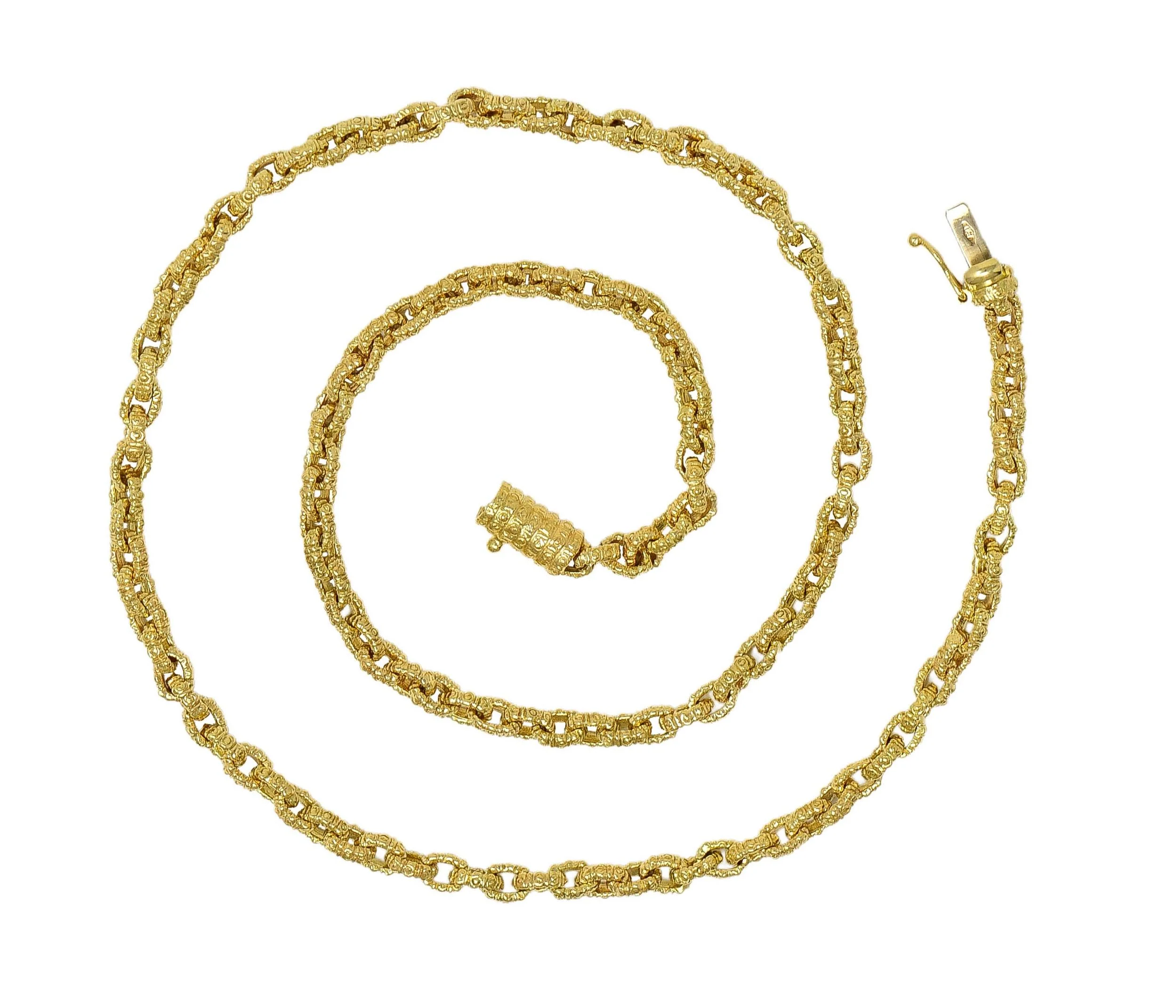1960's 18 Karat Yellow Gold Vintage Textured Cable Link Chain Necklace - Image 3