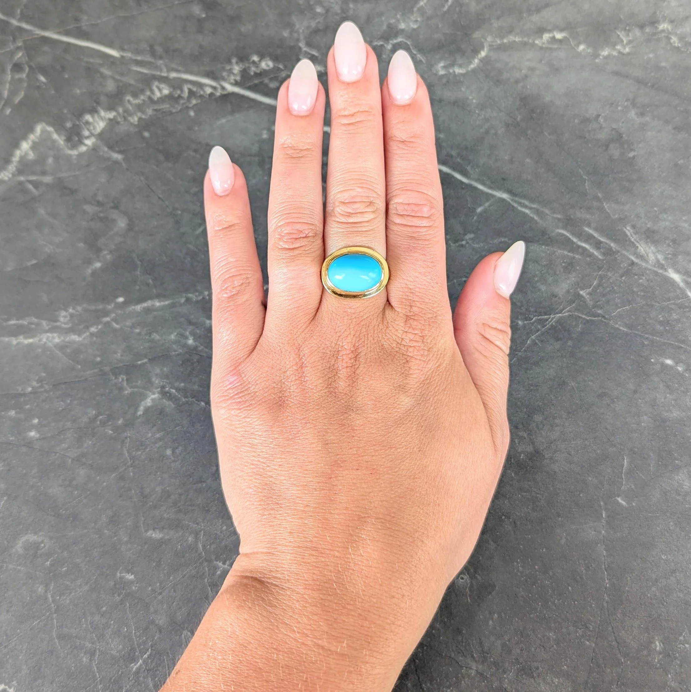 1960's Robin's Egg Turquoise 18 Karat Yellow Gold Vintage Cabochon Ring - Image 6
