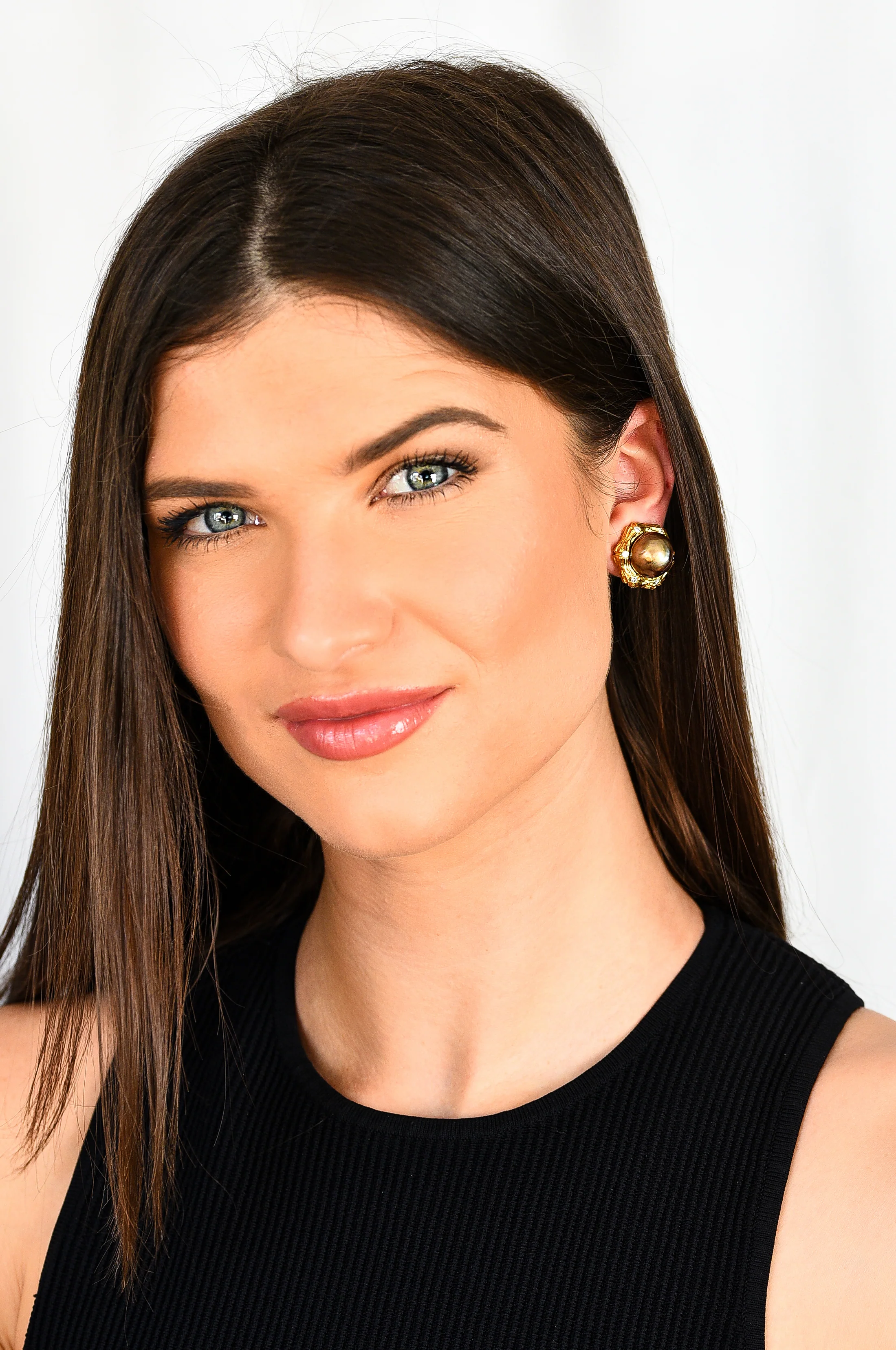 1960's Tahitian Pearl Diamond 14 Karat Yellow Gold Bamboo Vintage Ear-Clip Earrings - Image 9