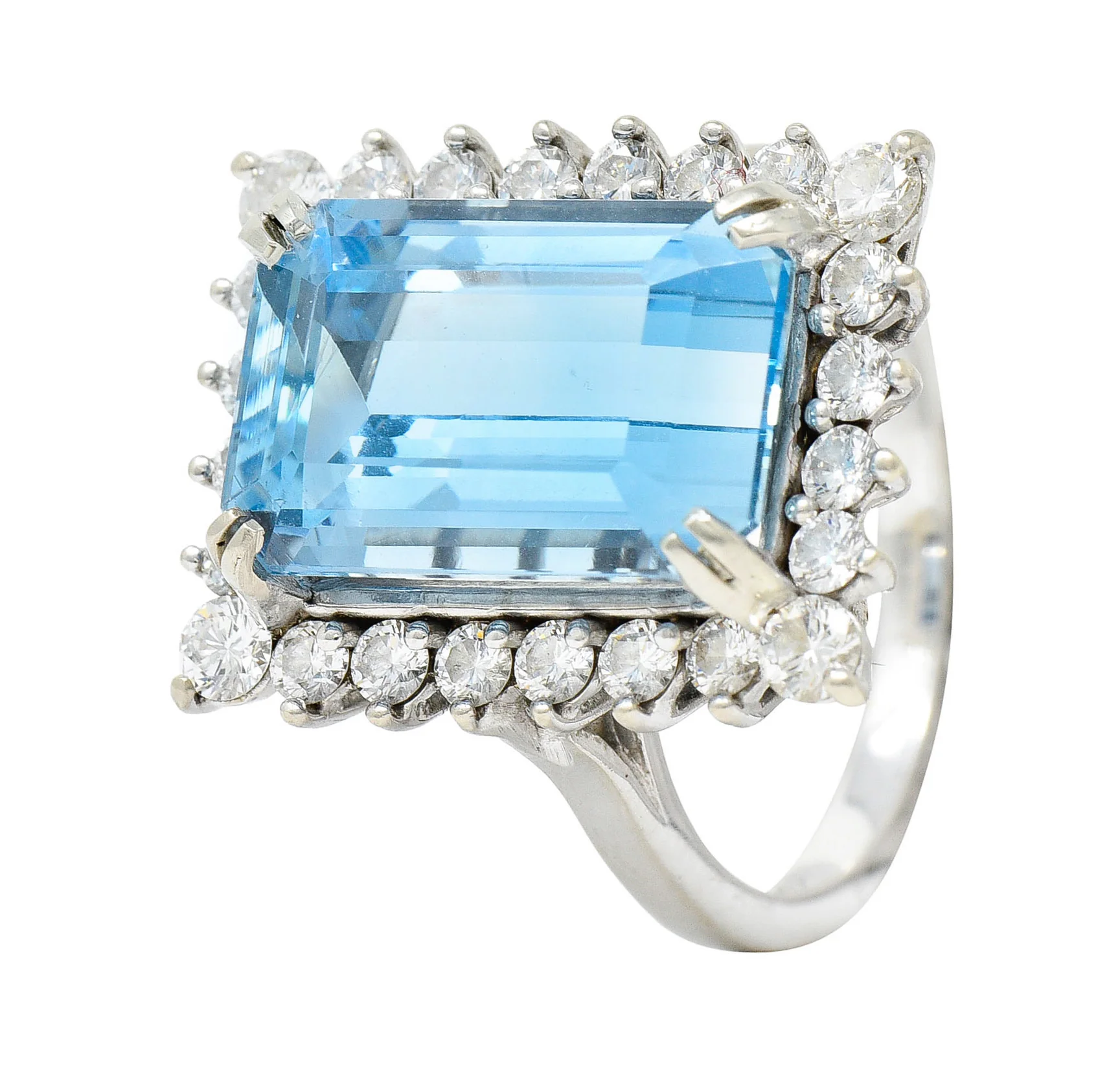 1960's Vintage 8.32 CTW Aquamarine Diamond 14 Karat White Gold Cluster Ring - Image 8