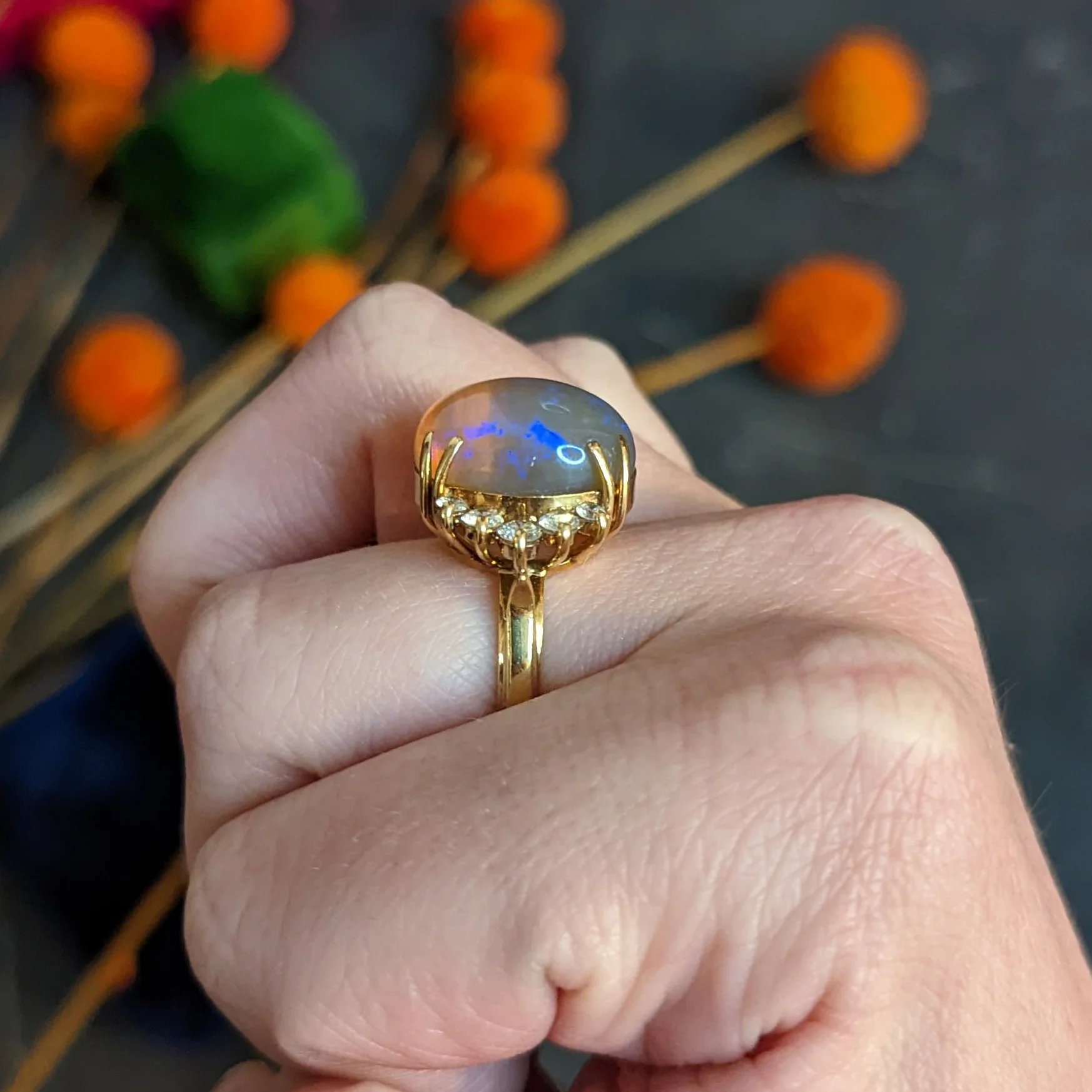 1970's Vintage Jelly Opal Diamond 18 Karat Gold Gemstone Ring - Image 14