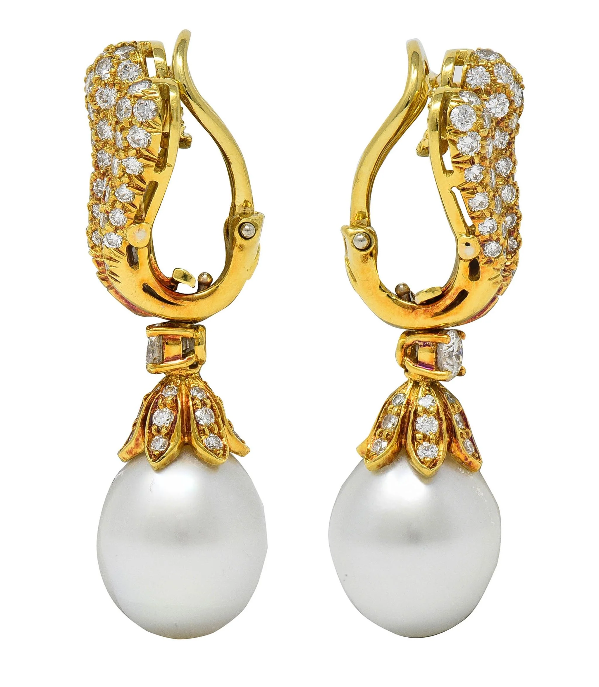 1980's Diamond South Sea Pearl 18 Karat Yellow Gold Vintage Fanning Drop Ear-Clip Earrings - Image 3