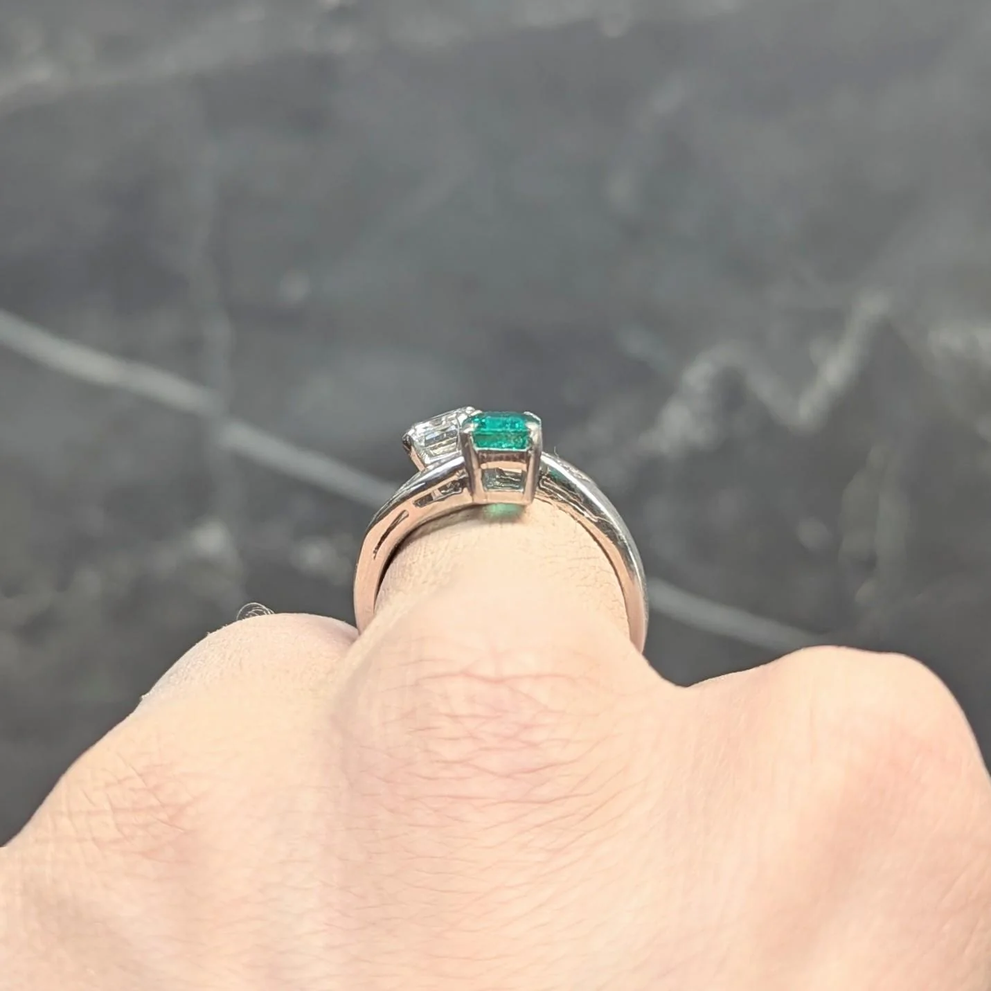 1980's Emerald Diamond Platinum Vintage Toi-Et-Moi Bypass Engagement Ring - Image 12