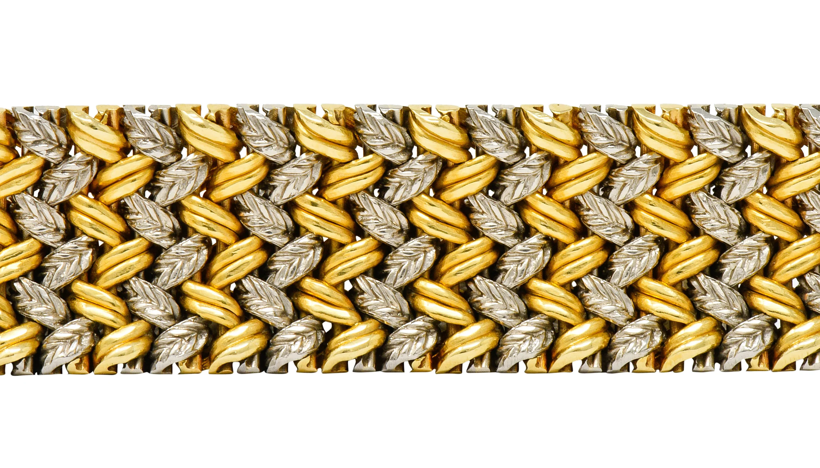 1989 French Vintage 18 Karat Gold Woven Bracelet - Image 10