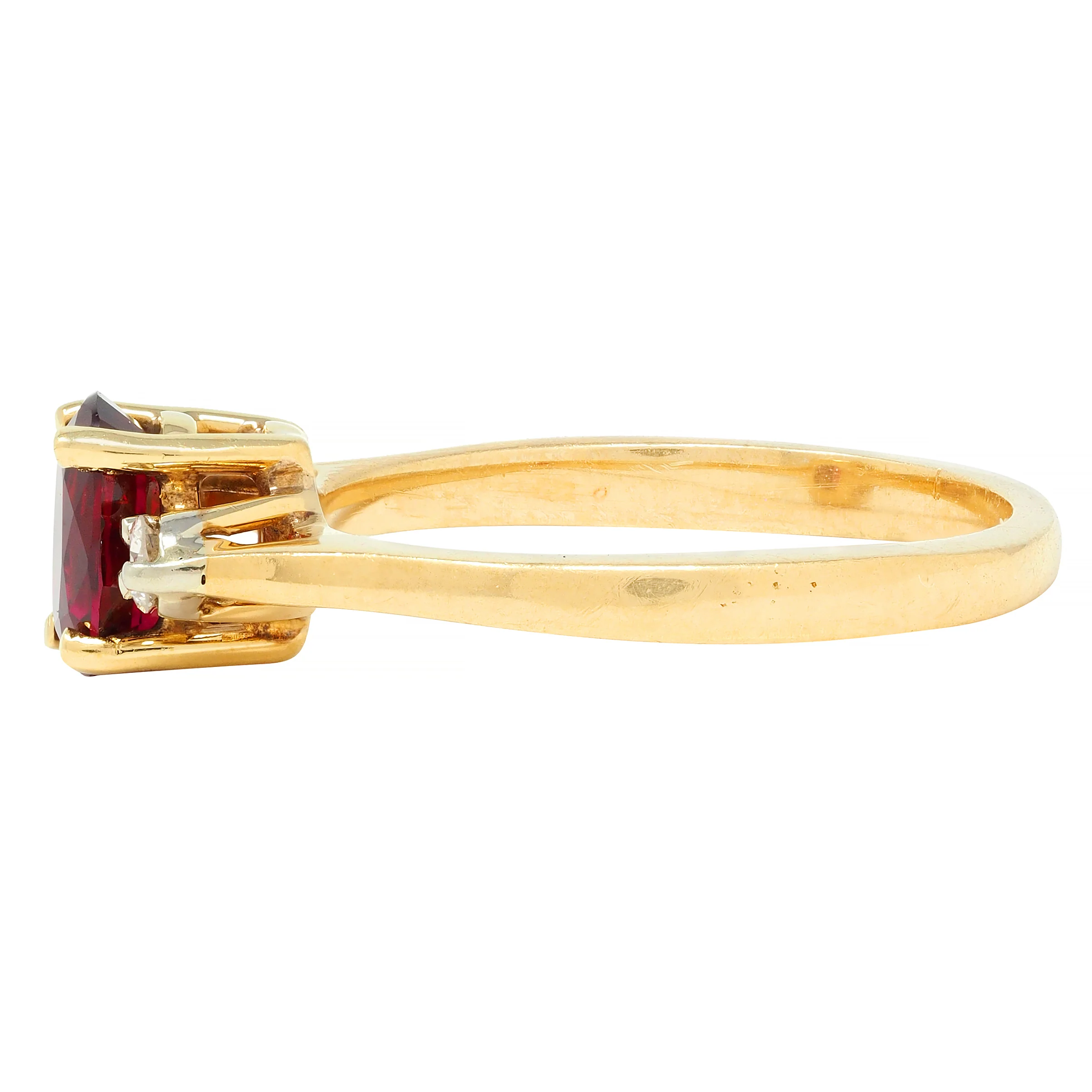 1990's 0.98 CTW Ruby Diamond 18 Karat Yellow Gold Three Stone Vintage Ring - Image 4