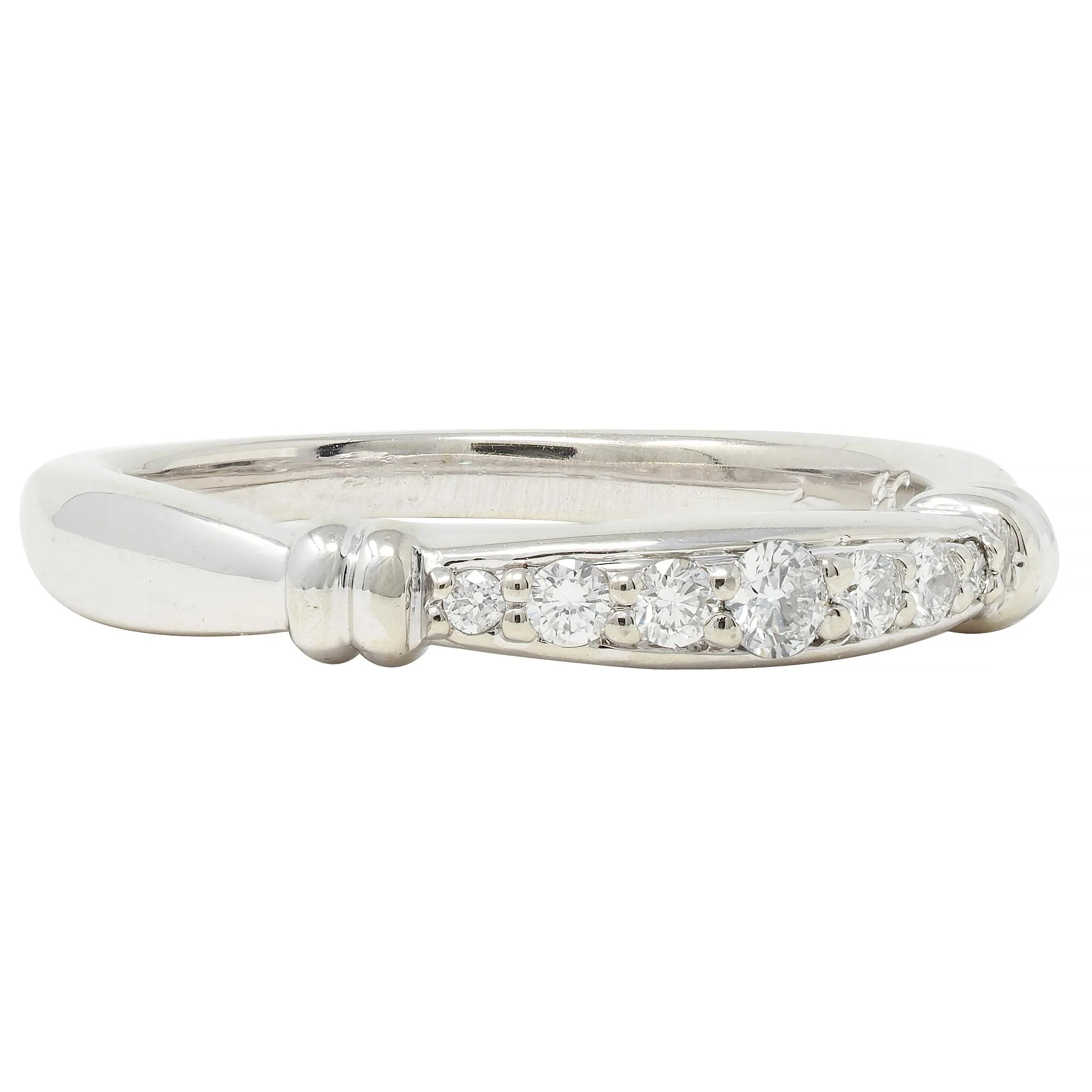 1990's Diamond 14 Karat White Gold Fluted Vintage Band Ring - Image 2