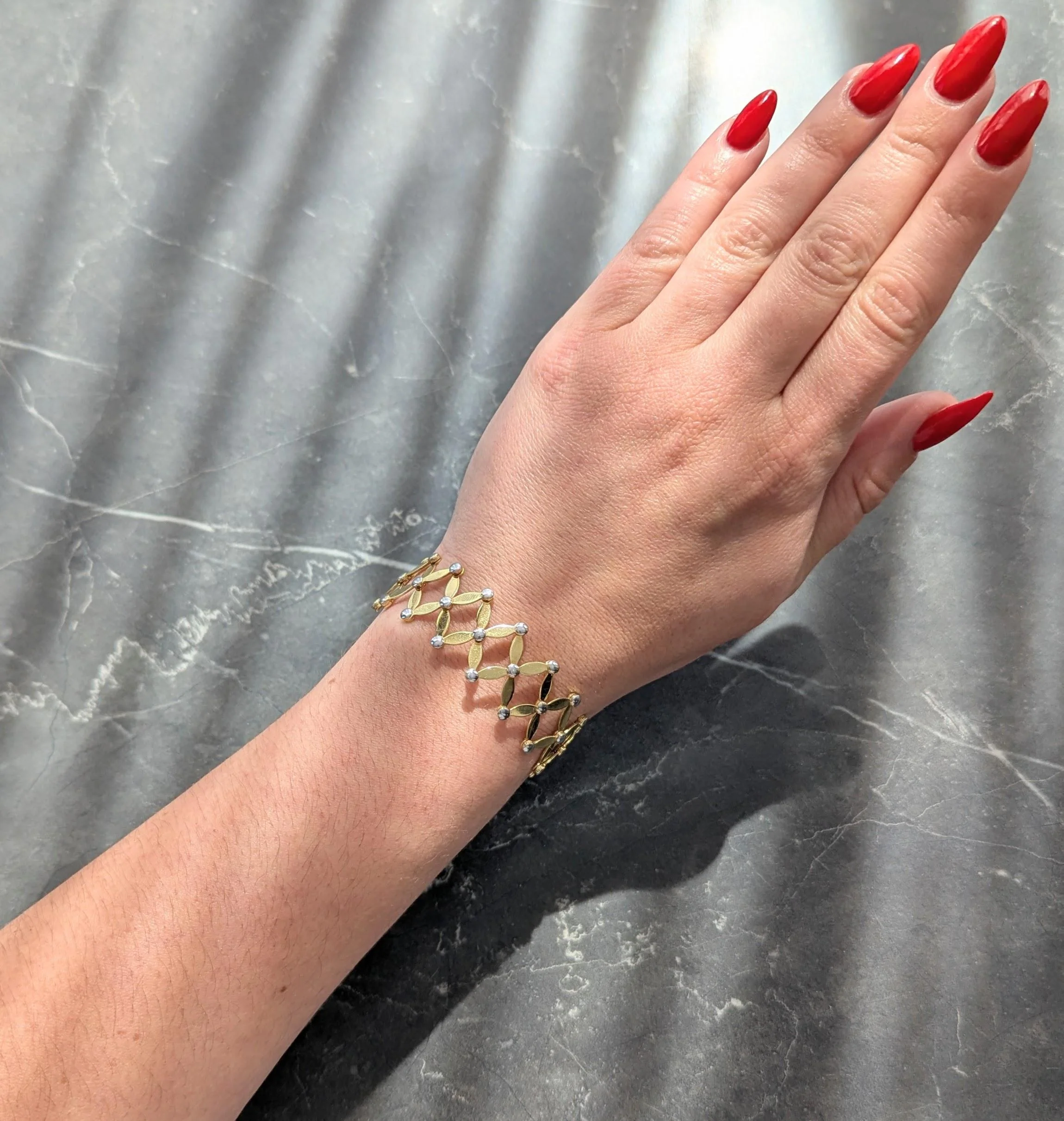 2000's 18 Karat Two-Tone Yellow Gold Expanding Universal Bracelet Ring - Image 7