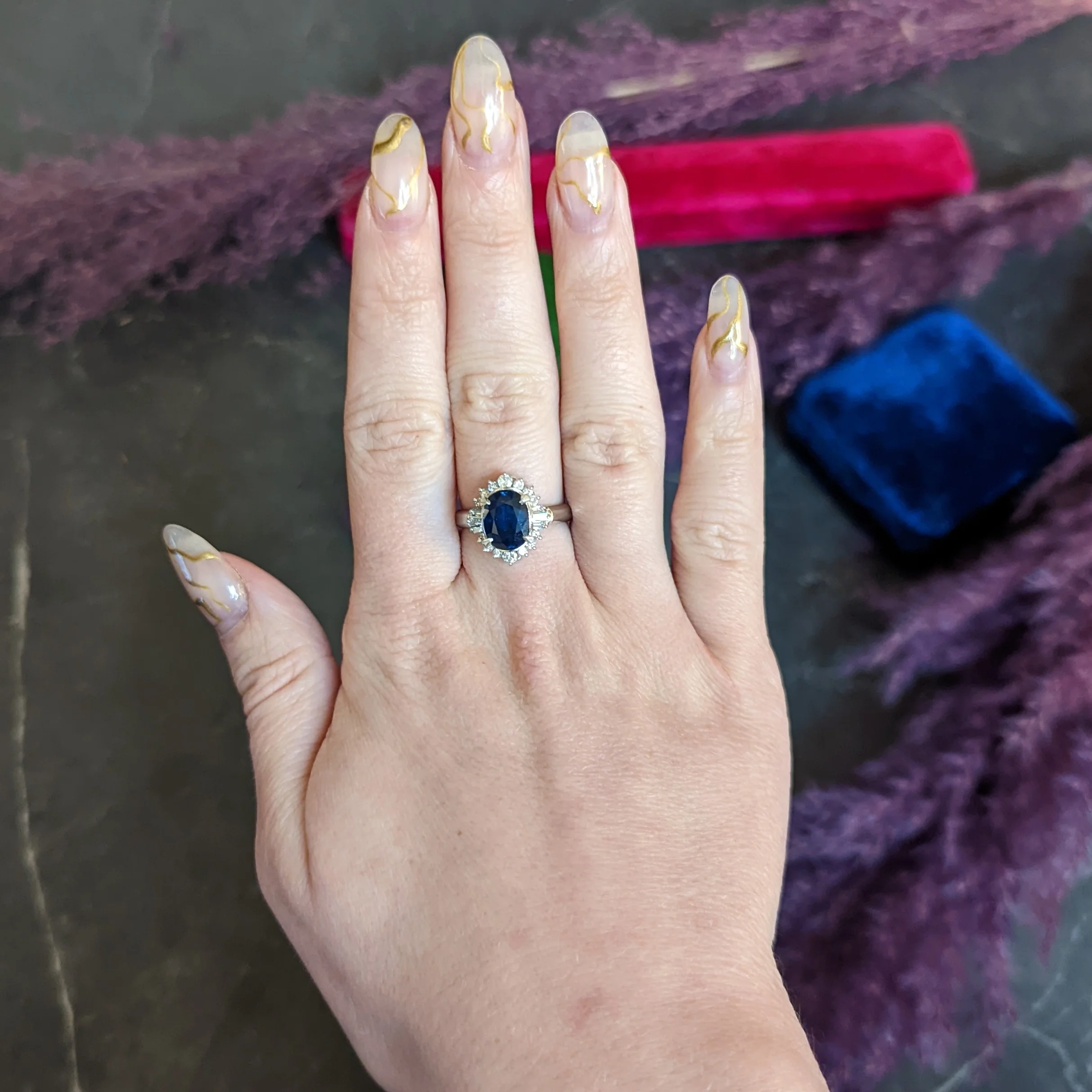 3.50 CTW Sapphire Diamond Platinum Cluster Ring - Image 12