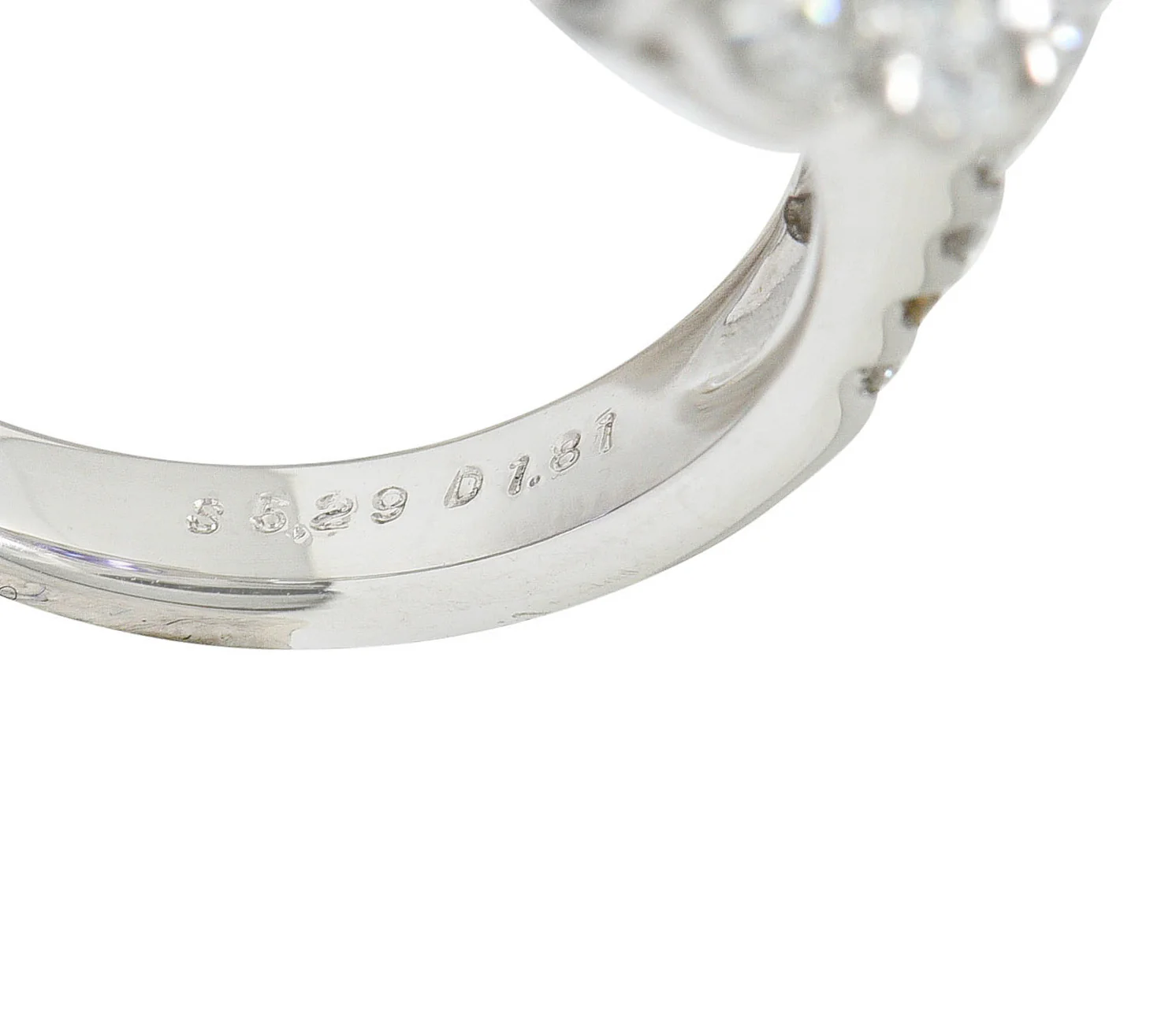7.10 CTW No Heat Sapphire Diamond Platinum Cluster Ring AIGS - Image 7