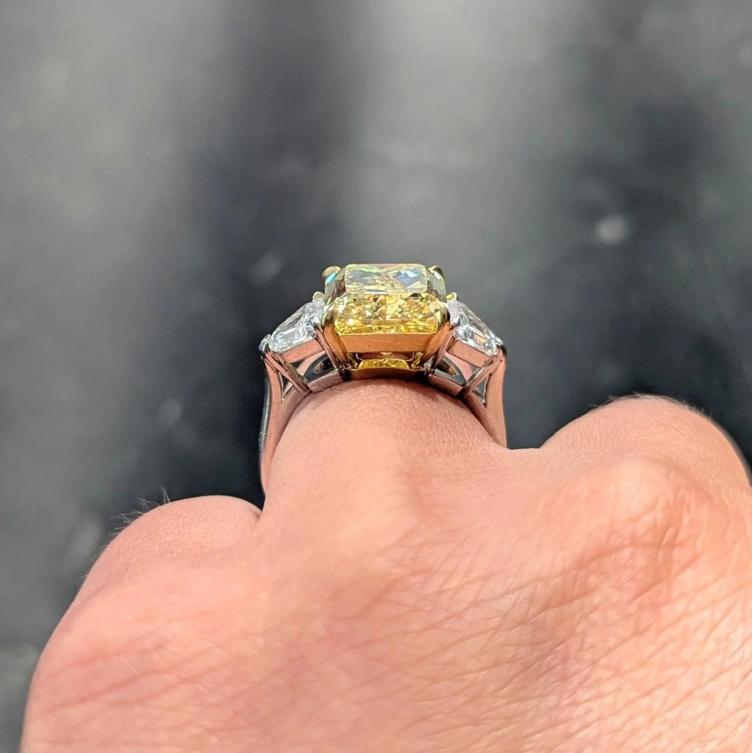 7.31 CTW Fancy Intense Yellow Diamond Platinum 18 Karat Yellow Gold Engagement Ring GIA - Image 13