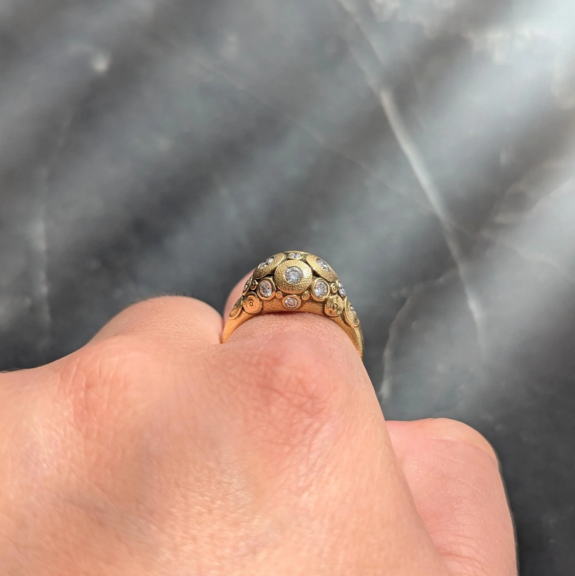 Alex Sepkus 2000's Diamond 18 Karat Yellow Gold Water Lilies Dome Ring - Image 9