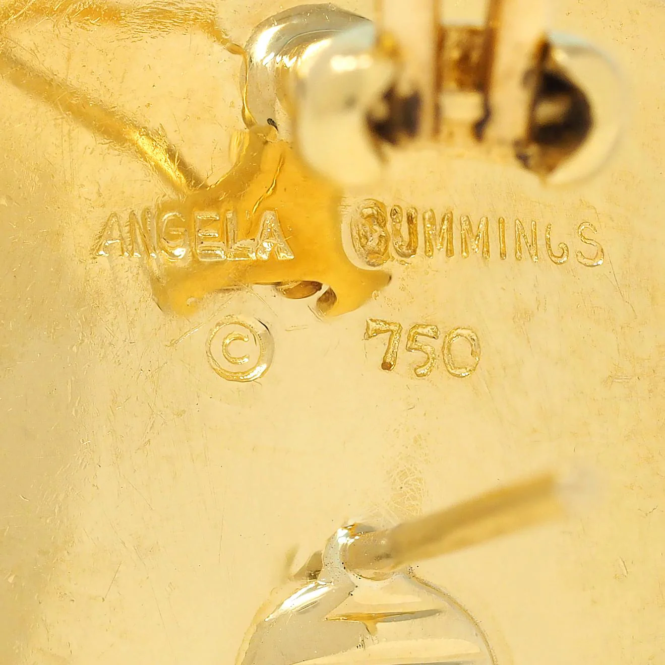 Angela Cummings 1980's Mother-Of-Pearl 18 Karat Gold Vintage Inlay Checkerboard Earrings - Image 9