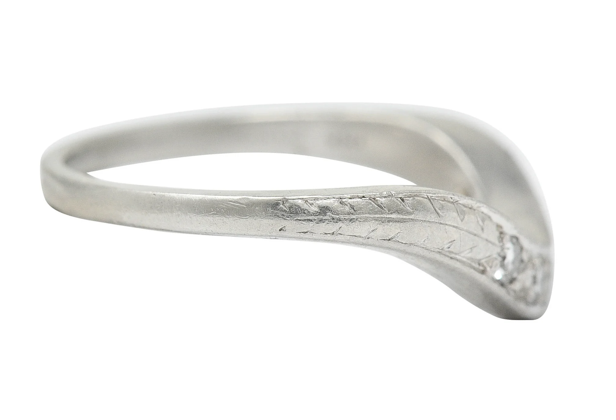Art Deco 0.15 CTW Diamond Platinum Wheat Chevron Band Ring - Image 3