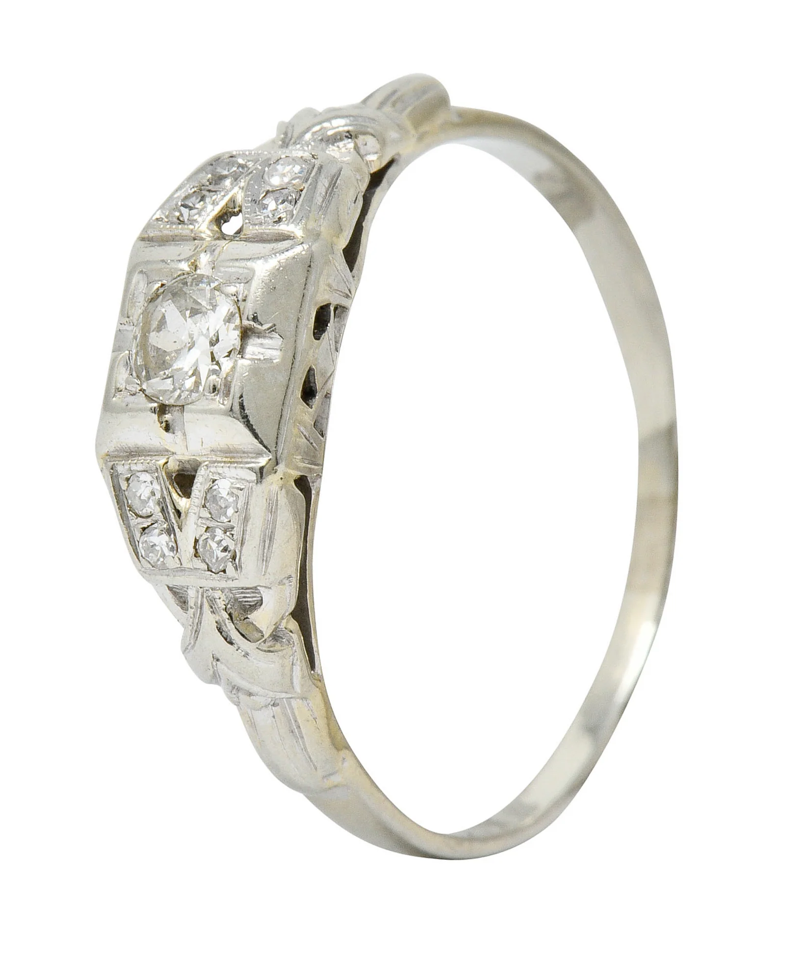 Art Deco 0.25 CTW Diamond 18 Karat White Gold Engagement Ring - Image 9
