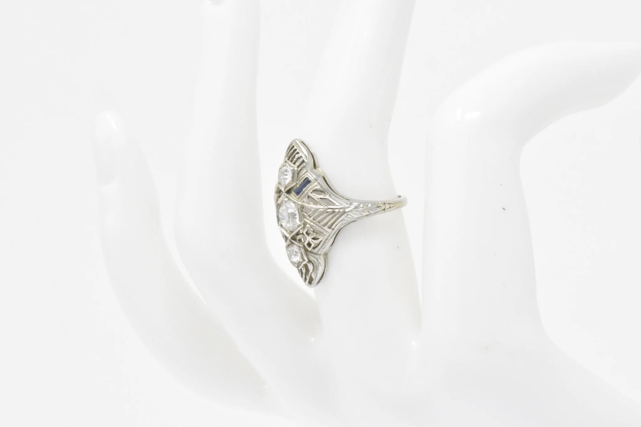 Art Deco 0.62 CTW Diamond Sapphire 18 Karat White Gold Dinner Ring - Image 10
