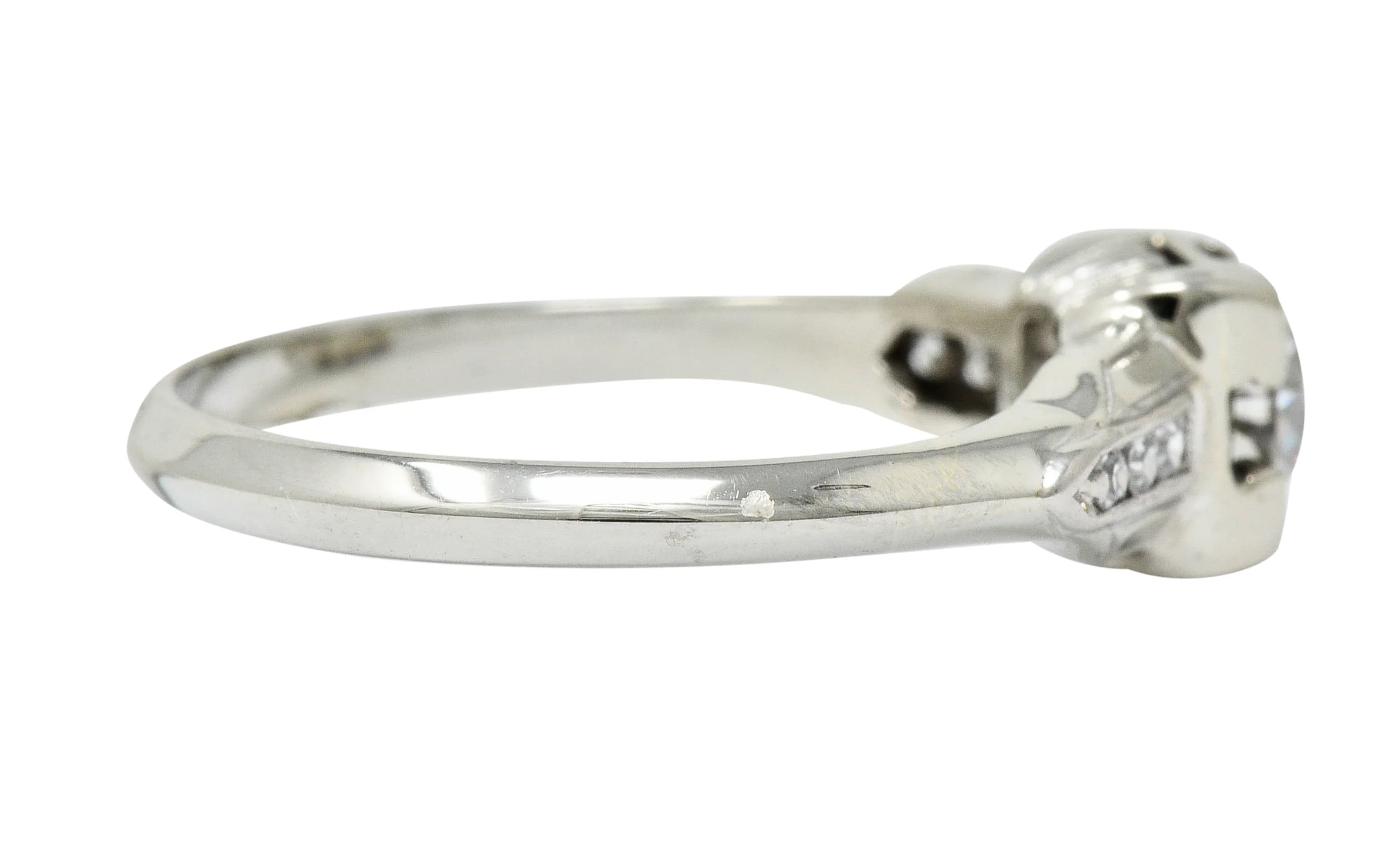 Art Deco 0.67 CTW Diamond 18 Karat Gold Engagement Ring - Image 3