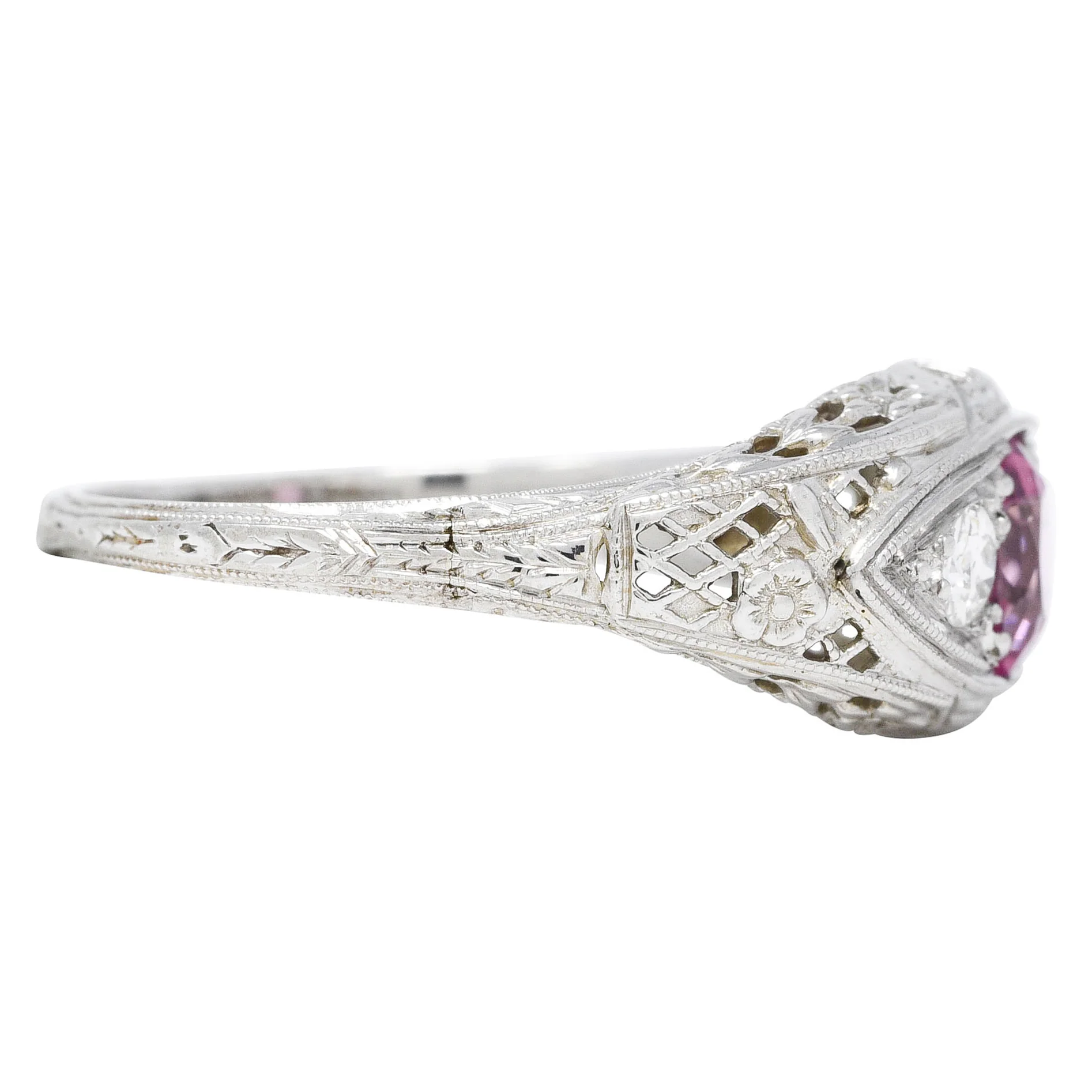 Art Deco 0.80 CTW Oval Cut Pink Sapphire Diamond 18 Karat White Gold Floral Garland Three Stone Ring - Image 3