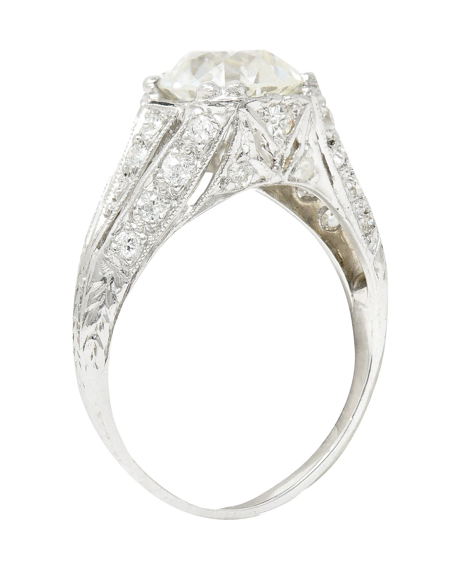 Art Deco 1.66 CTW Oval Cut Ruby Diamond 18 Karat White Gold Bombay Dinner Ring - Image 2
