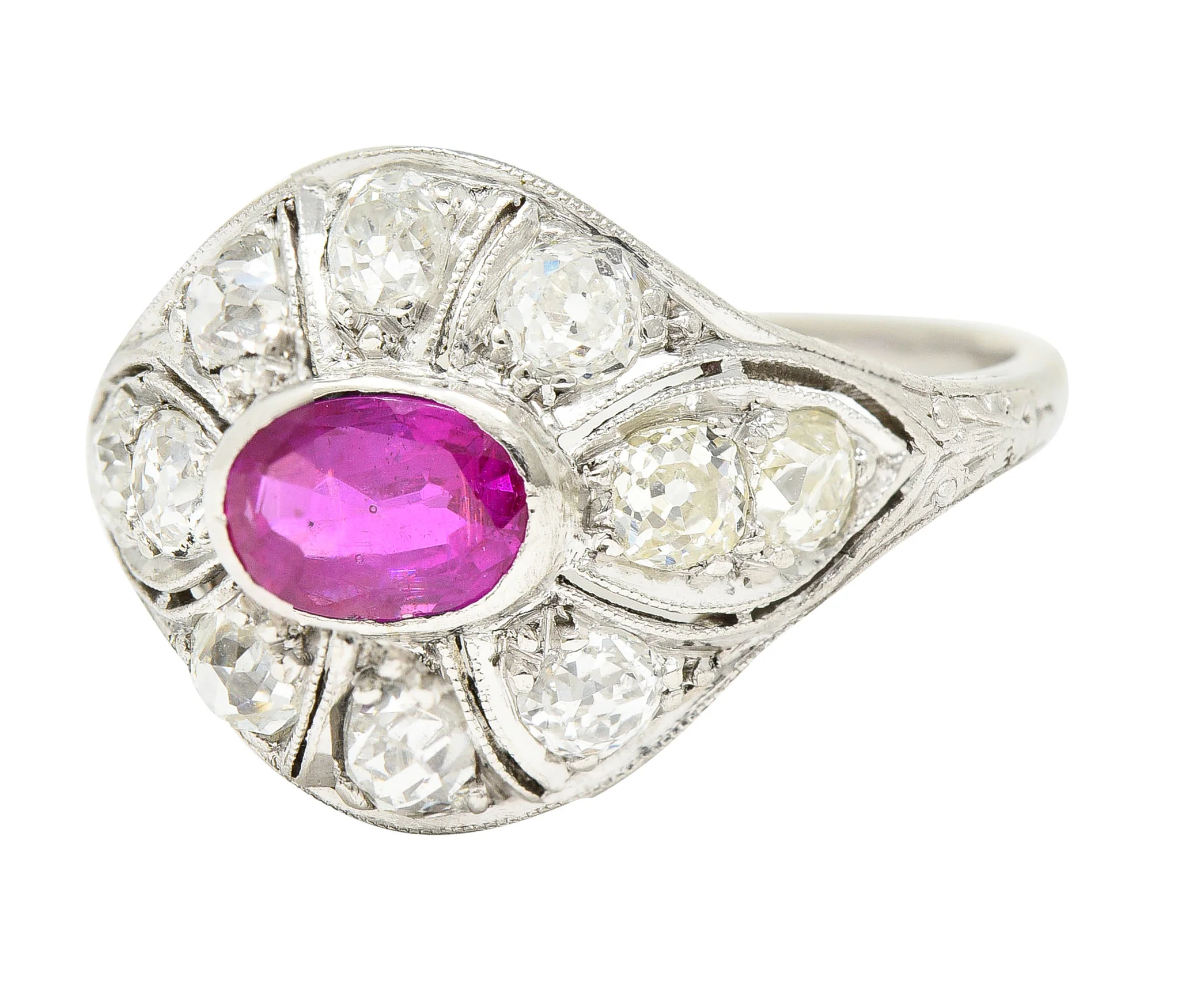 Art Deco 1.66 CTW Oval Cut Ruby Diamond 18 Karat White Gold Bombay Dinner Ring - Image 7