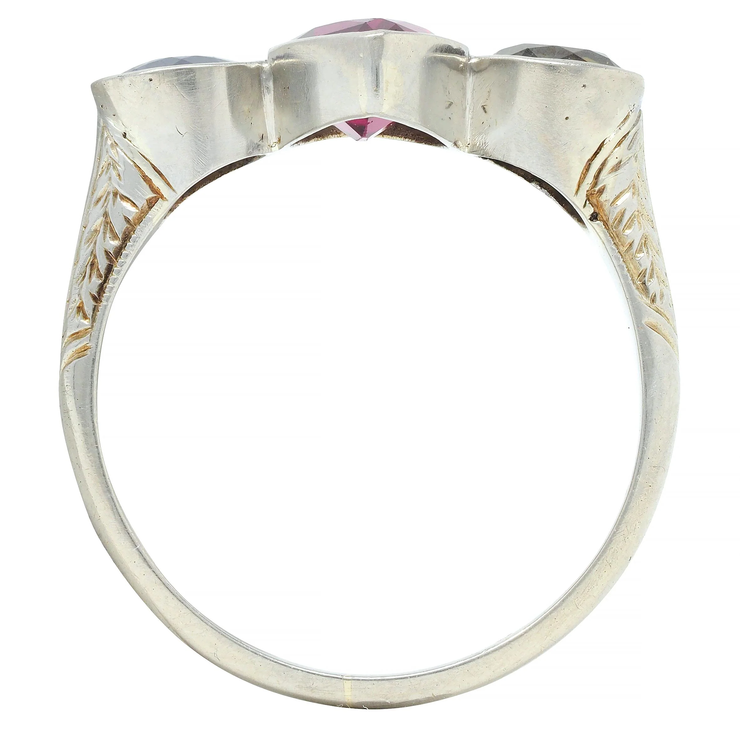 Art Deco 1.92 CTW Ruby Sapphire Fancy Green Diamond 14 Karat White Gold Three Stone Bezel Ring - Image 9
