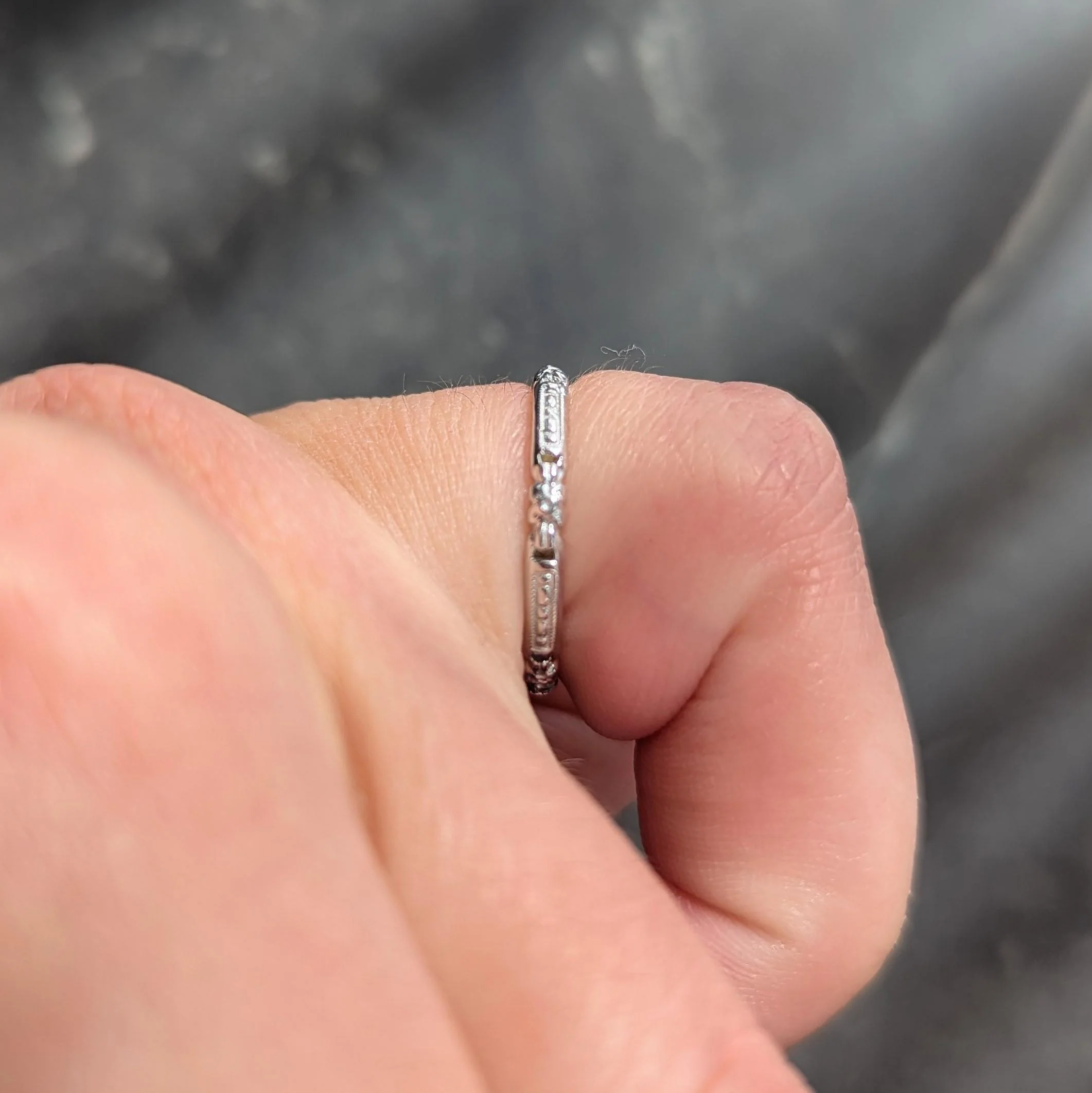 Art Deco 18 Karat White Gold Orange Blossom Buckle Wedding Band Ring - Image 9