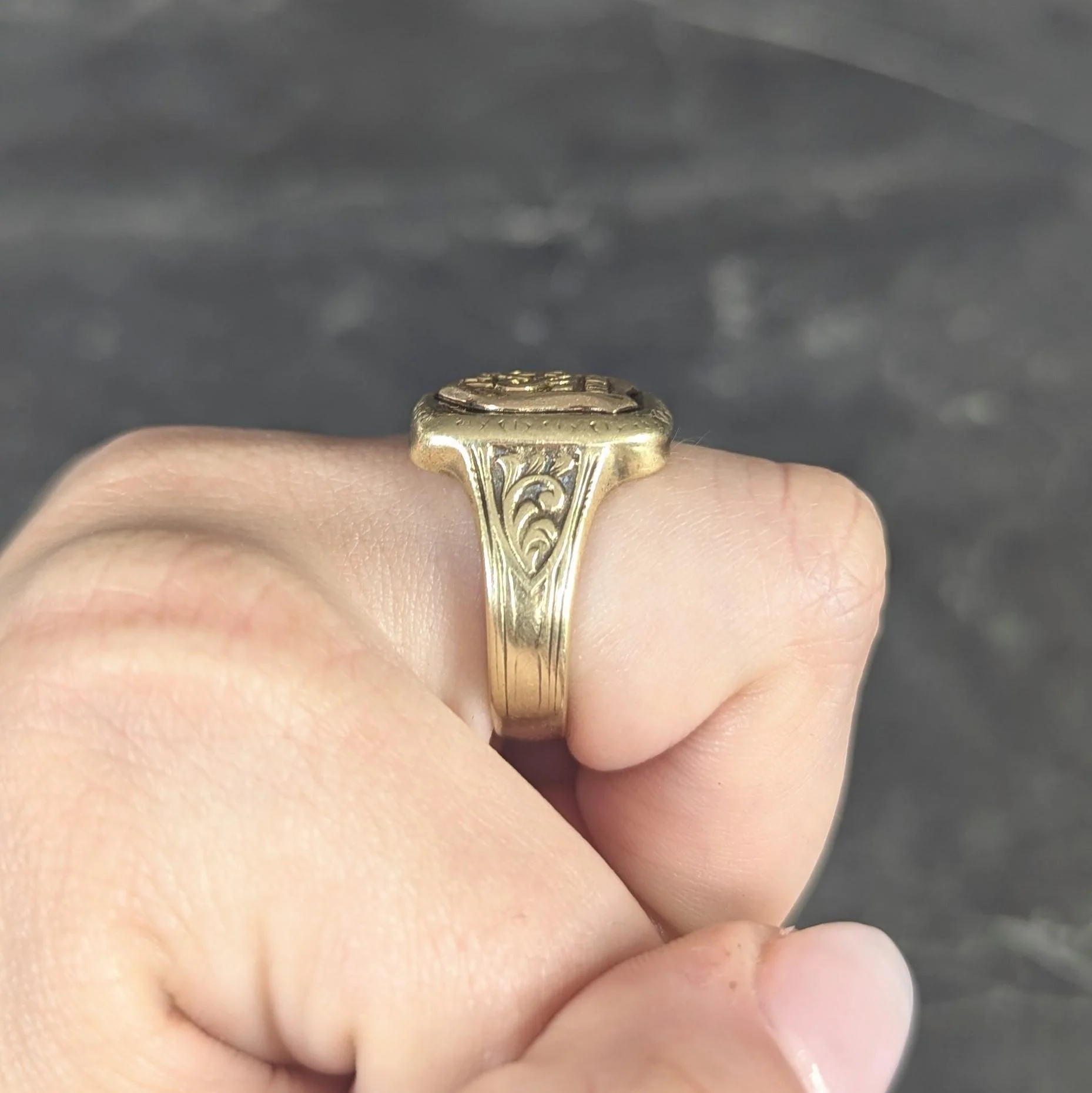 Art Deco 1927 14 Karat Yellow Gold Vintage New York Police Unisex Signet Vintage Ring - Image 8