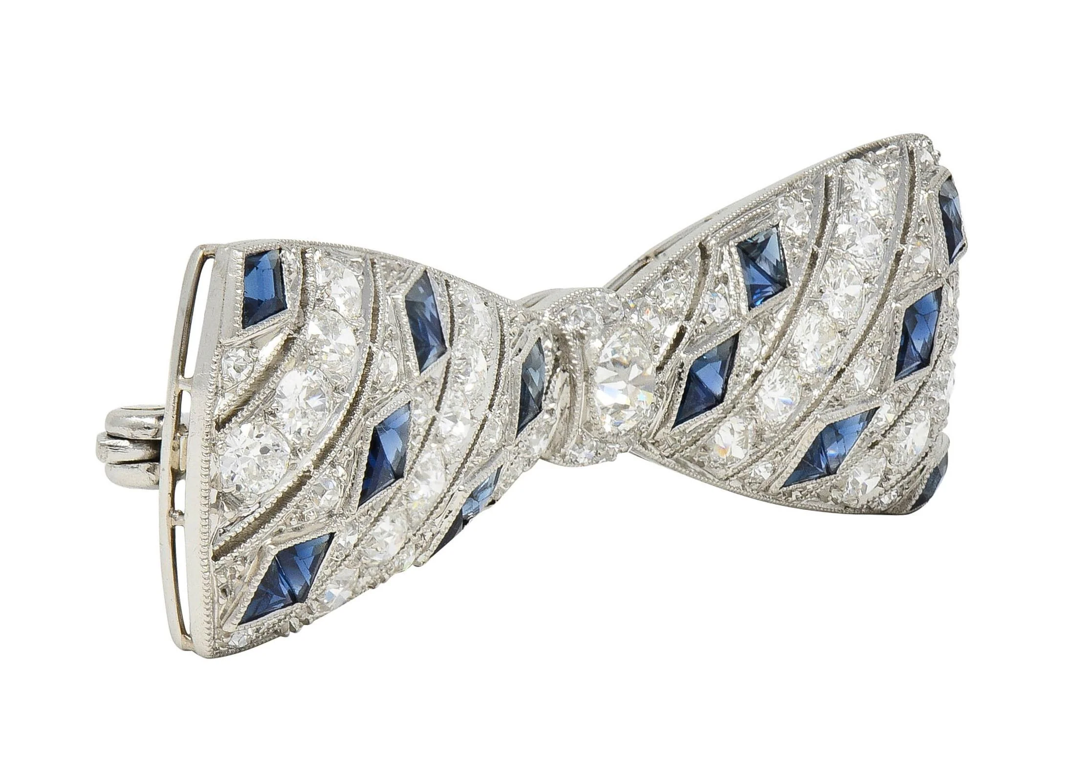 Art Deco 4.00 CTW Diamond Sapphire Platinum Vintage Unisex Bow Brooch - Image 4