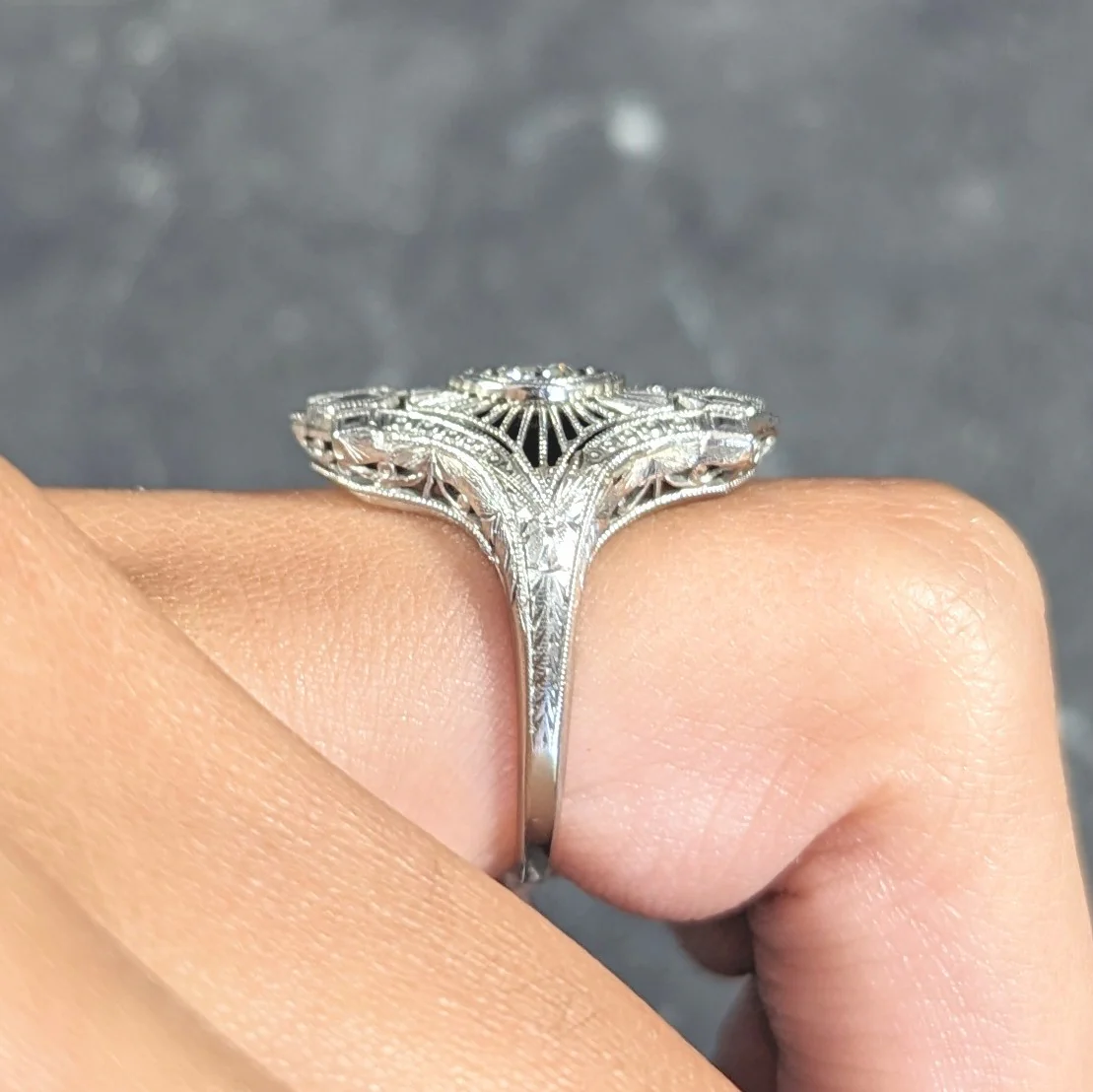 Art Deco Old European Cut Diamond 18 Karat White Gold Wheat Vintage Dinner Ring - Image 14