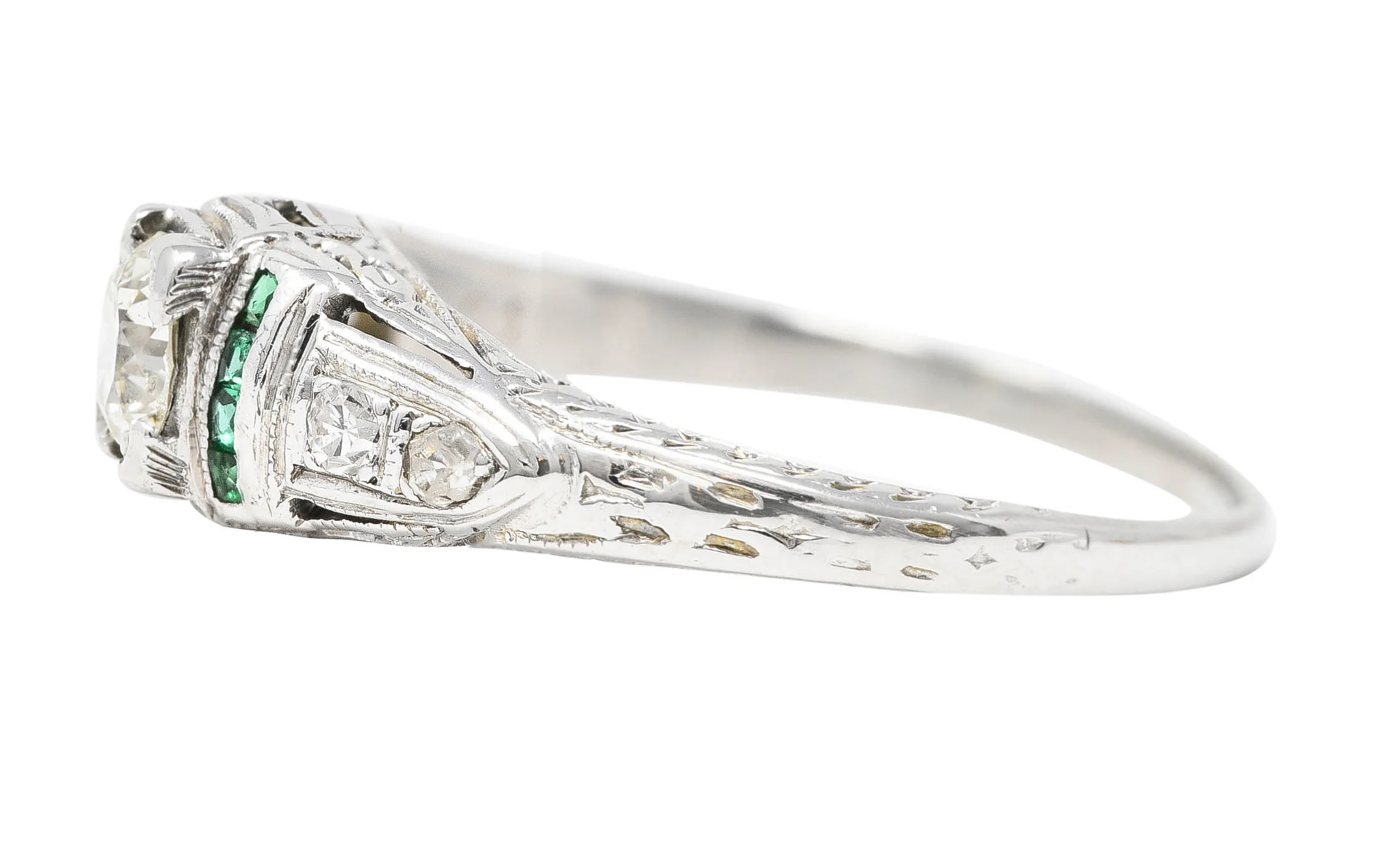 Art Deco Old European Cut Diamond Emerald 18 Karat White Gold Foliate Engagement Ring - Image 5