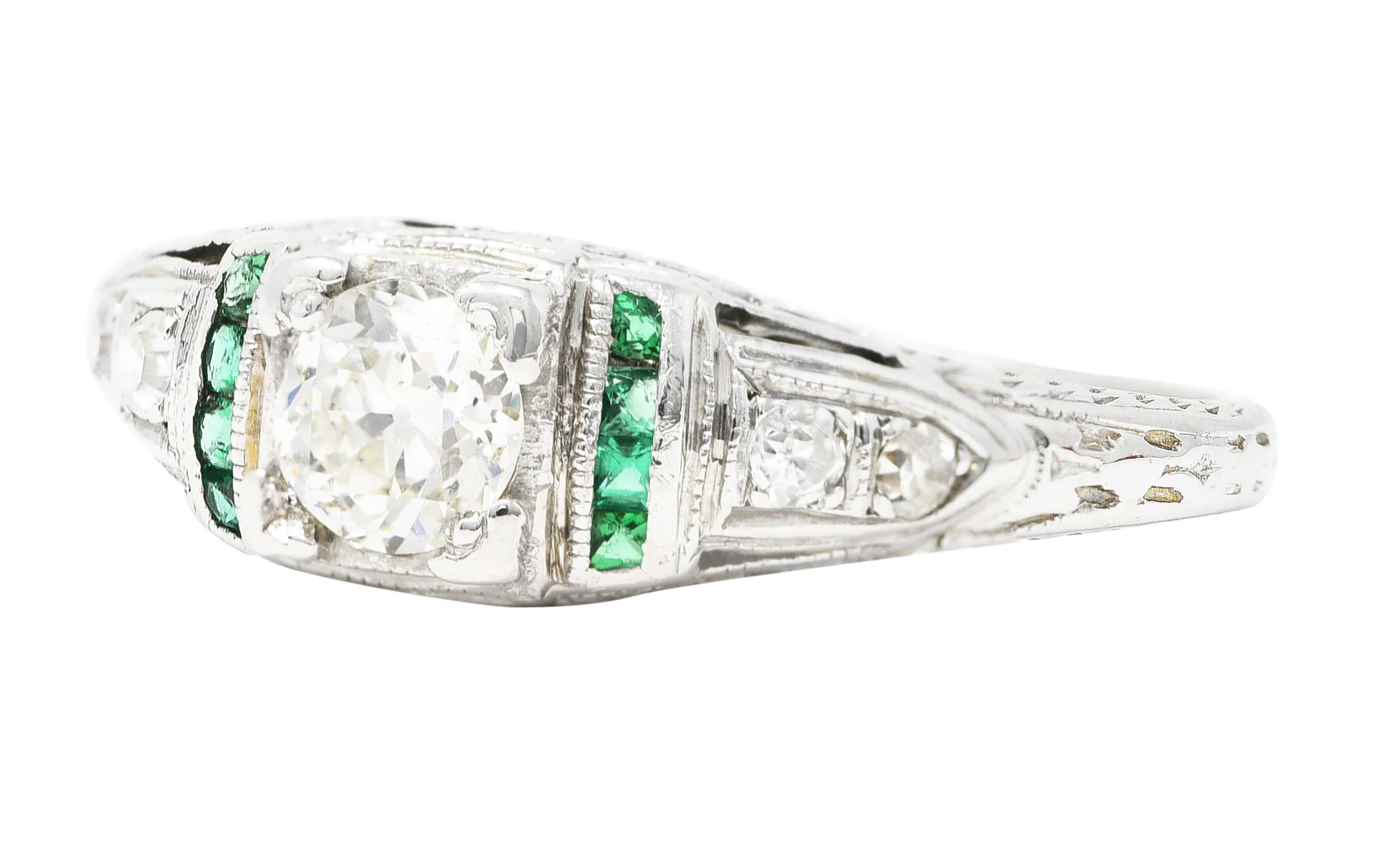 Art Deco Old European Cut Diamond Emerald 18 Karat White Gold Foliate Engagement Ring - Image 6