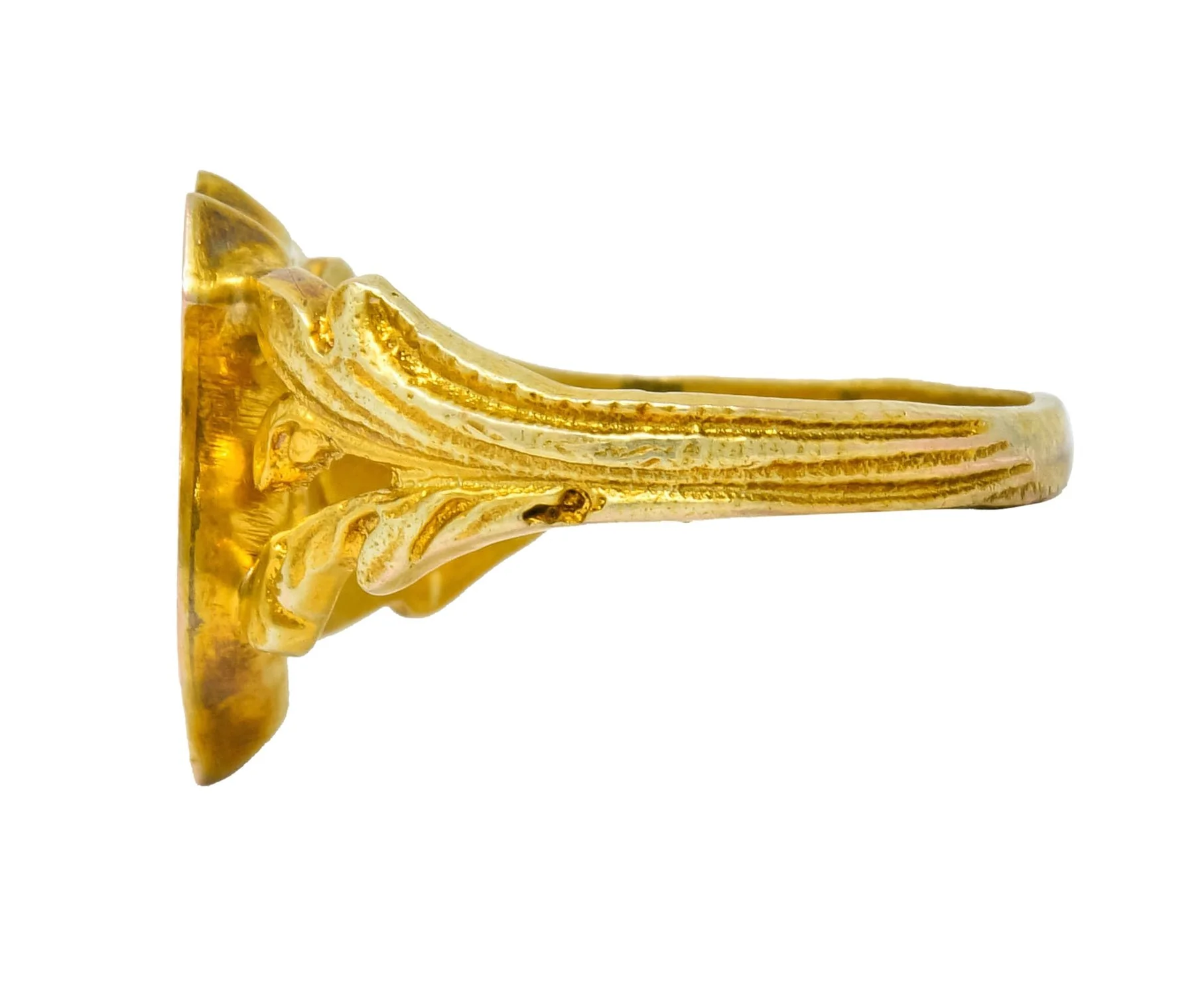 Art Nouveau 12 Karat Yellow Gold Shield Signet Unisex Ring - Image 5