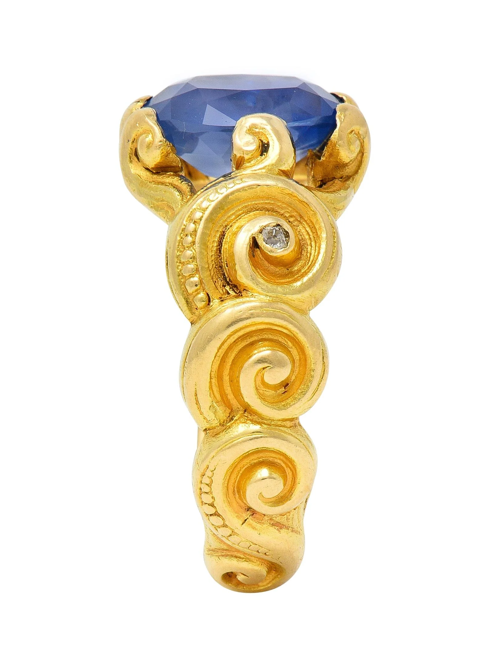 Art Nouveau 2.25 CTW Sapphire Diamond 18 Karat Yellow Gold Antique Unisex Swirl Ring - Image 12
