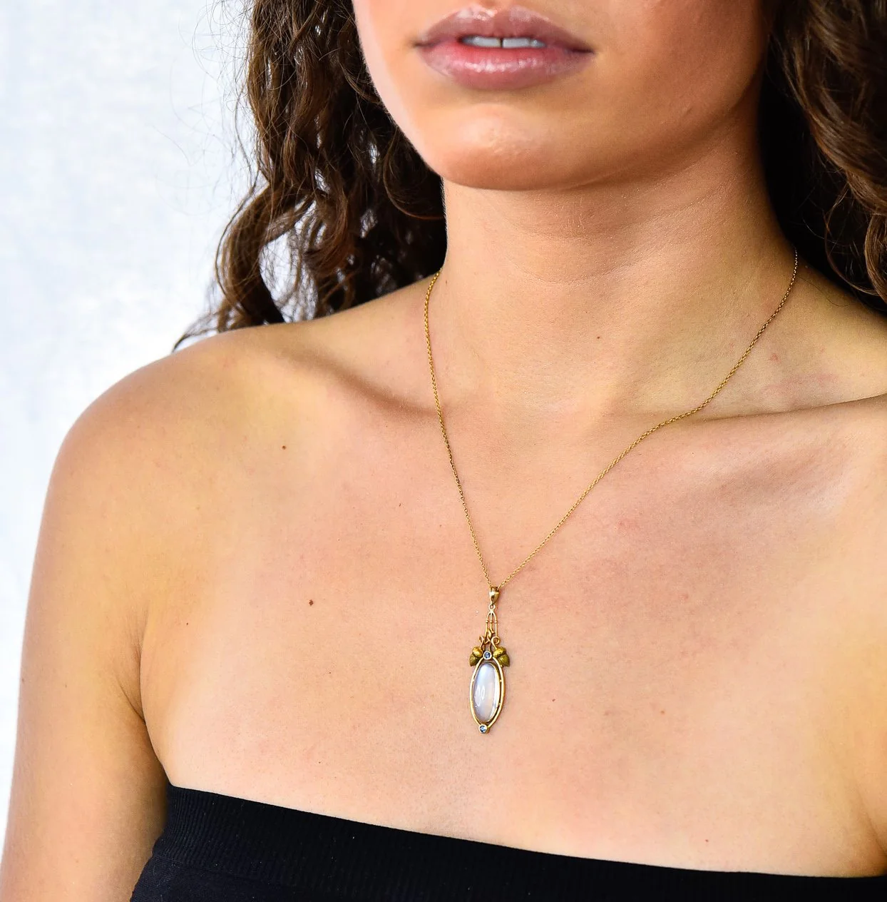 Art Nouveau Moonstone Sapphire 14 Karat Gold Acorn Accented Pendant - Image 7