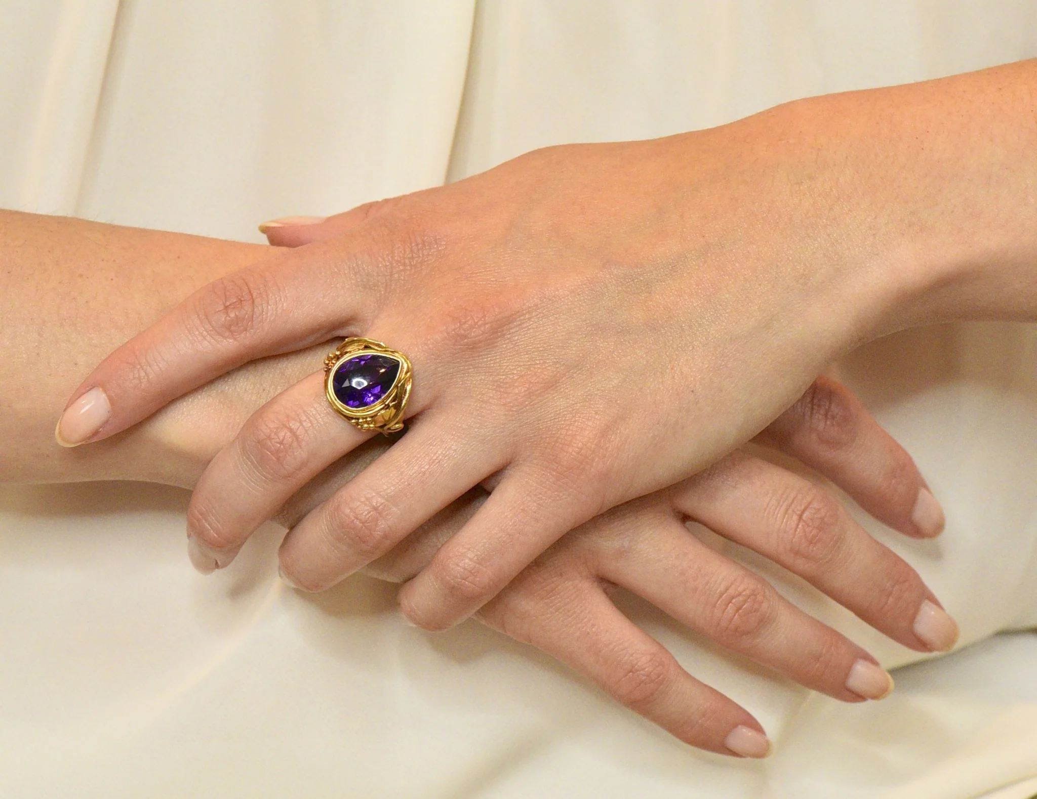 Arts & Crafts 5.75 CTW Amethyst 14 Karat Gold Ring - Image 9