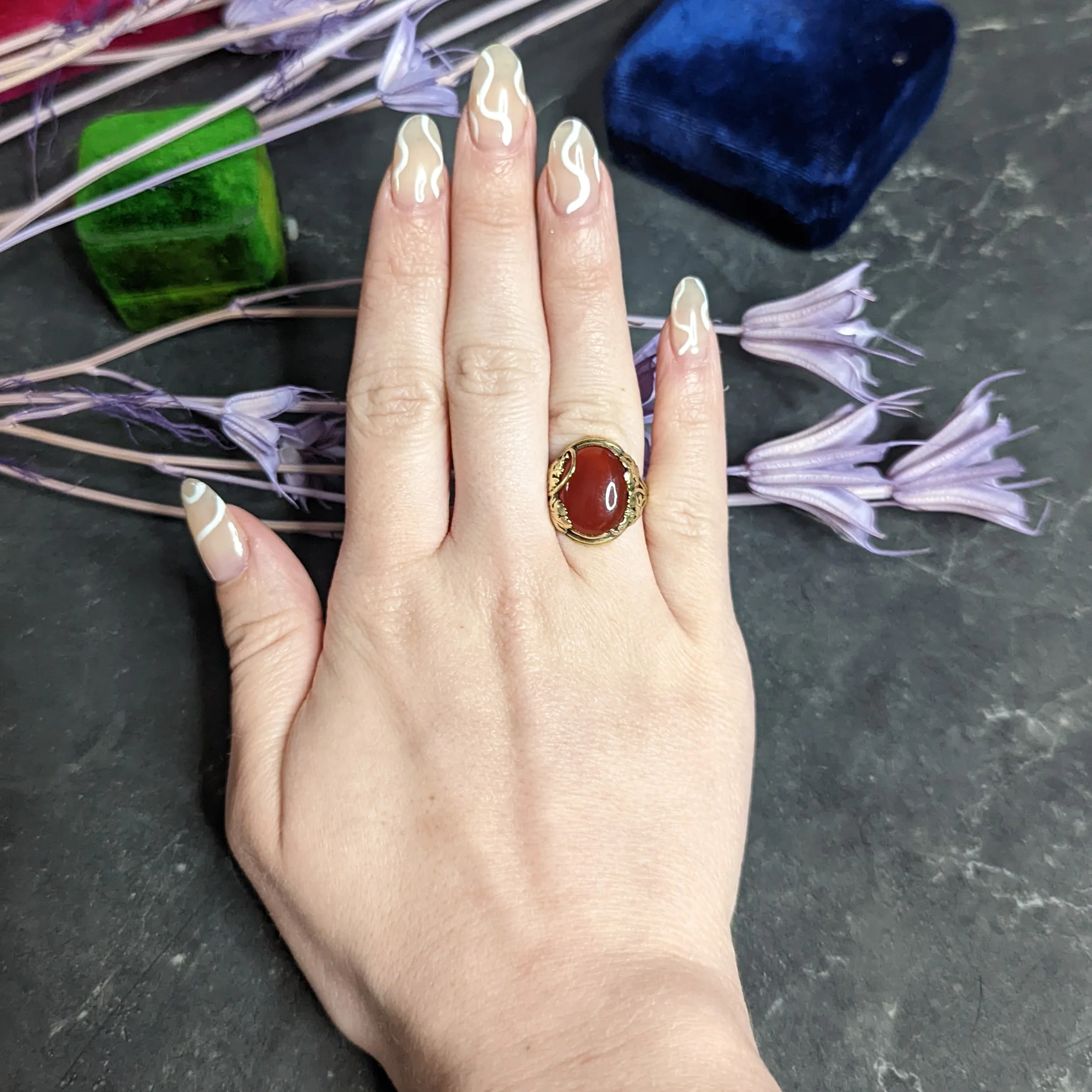 Arts & Crafts Carnelian Cabochon 18 Karat Gold Foliate Ring - Image 9