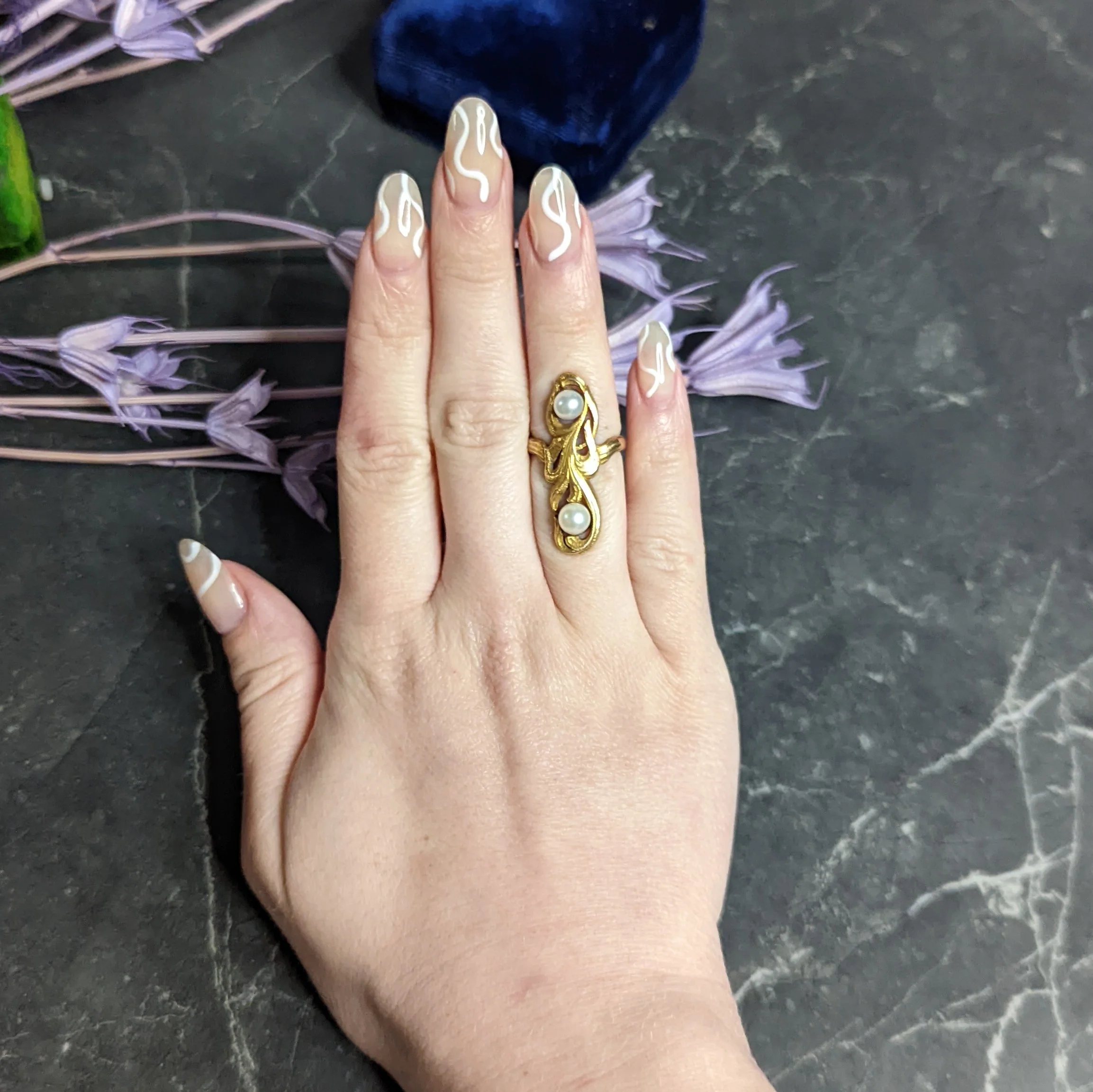 Arts & Crafts Pearl 14 Karat Gold Whiplash Foliate Ring - Image 8
