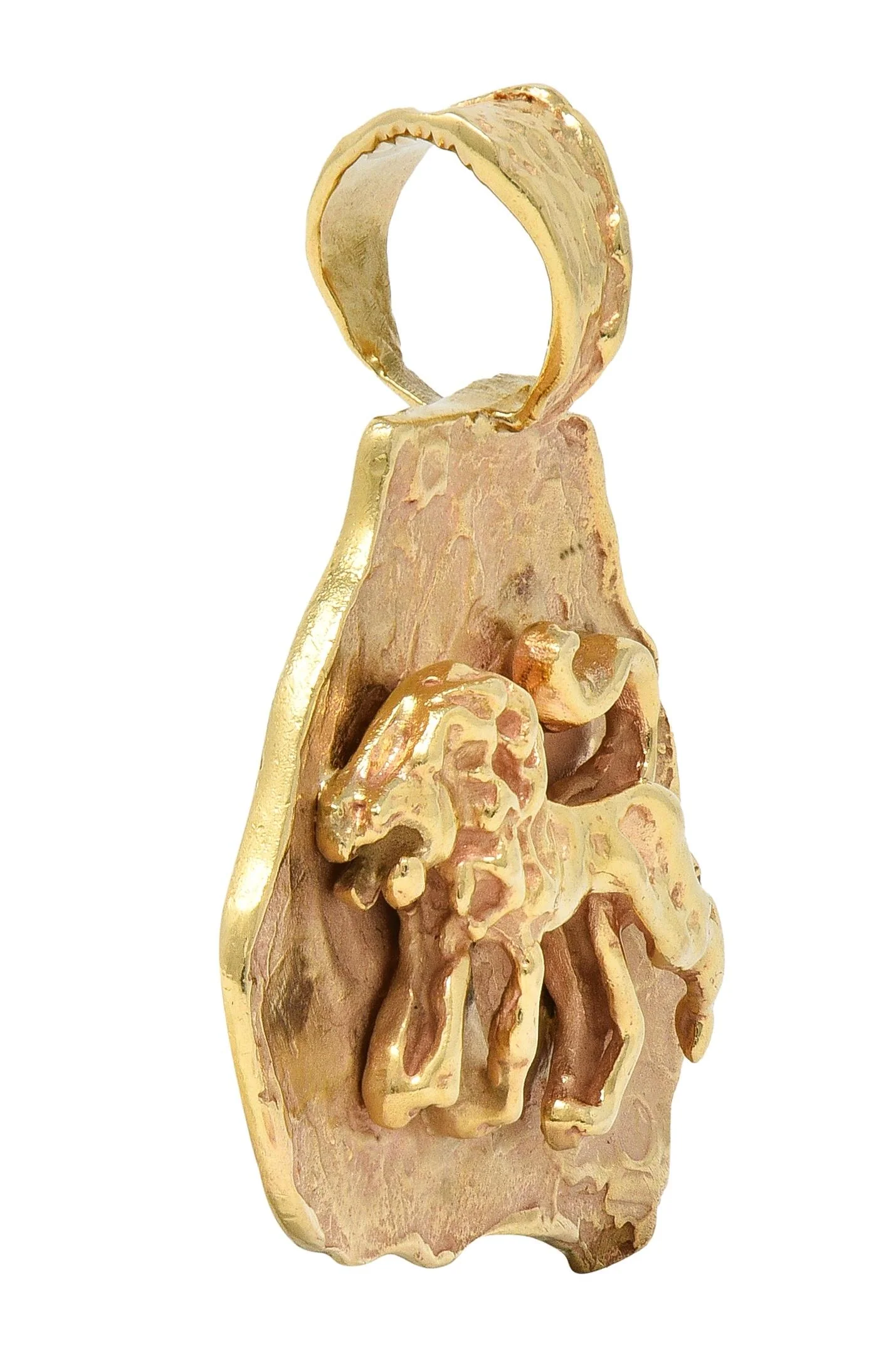 Brutalist 14 Karat Yellow Gold Leo Lion Vintage Zodiac Pendant - Image 4