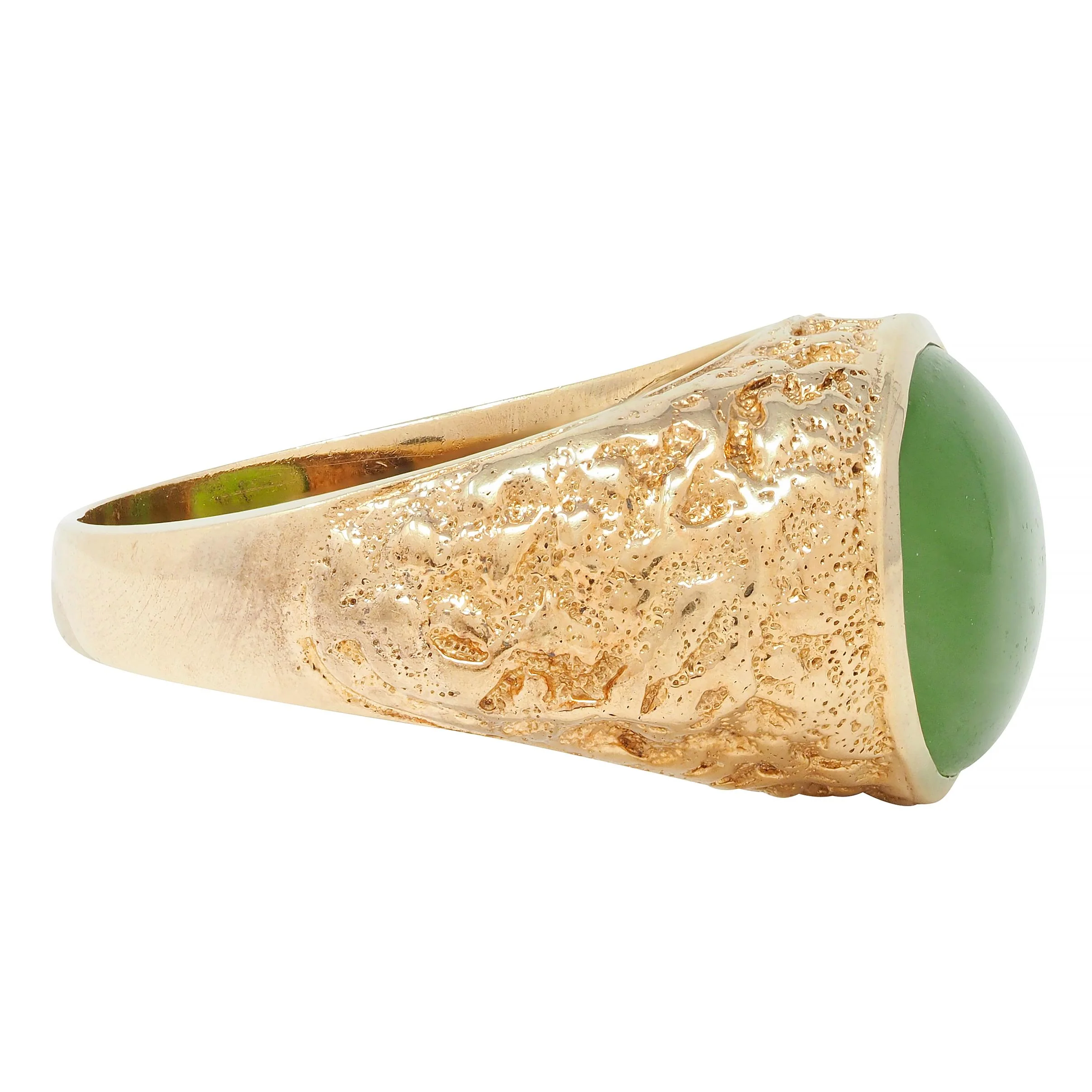 Brutalist Jade Cabochon 10 Karat Yellow Gold Vintage Signet Ring - Image 4