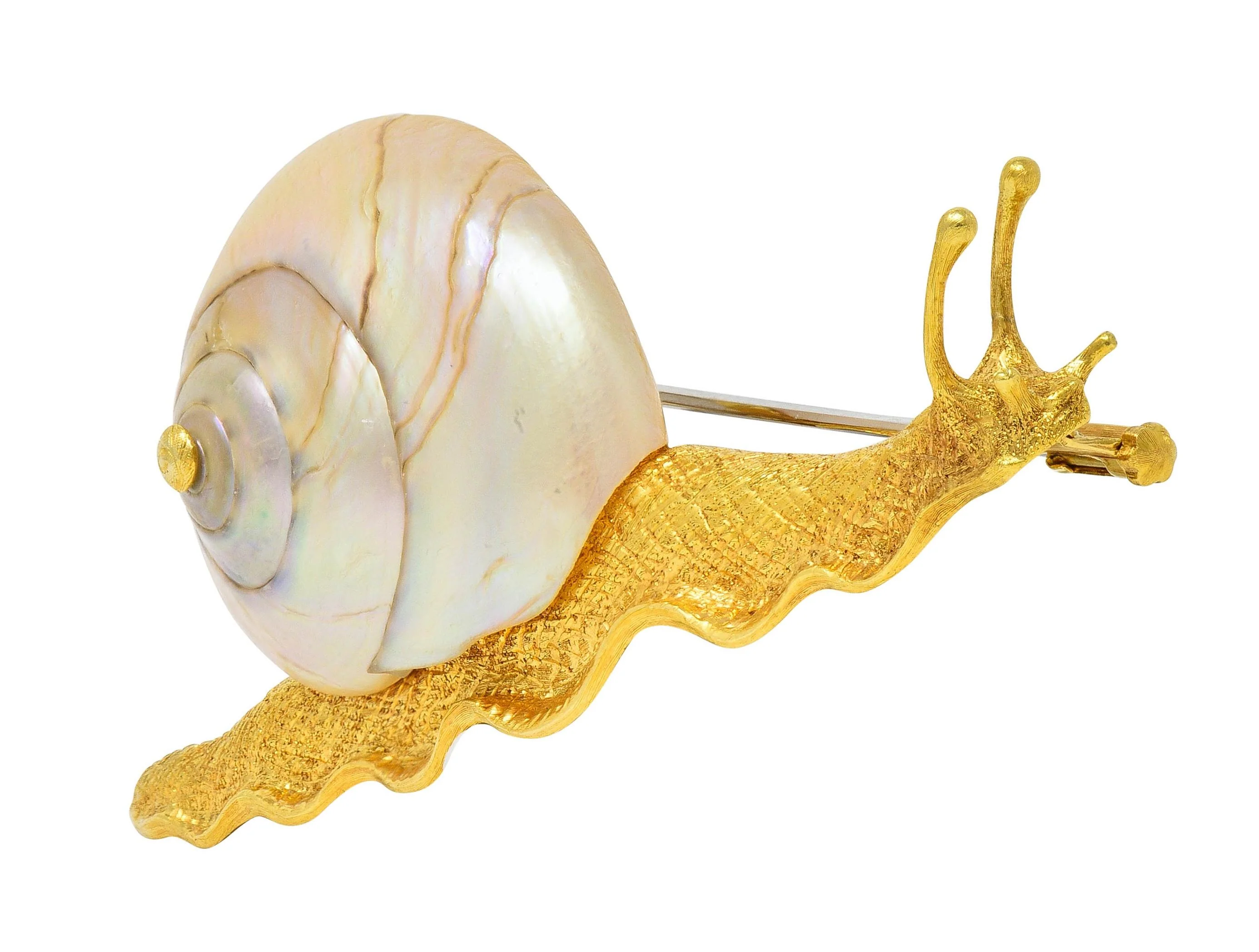 Buccellati 1960s Mother-Of-Pearl 18 Karat Yellow Gold Vintage Snail Brooch - Image 2