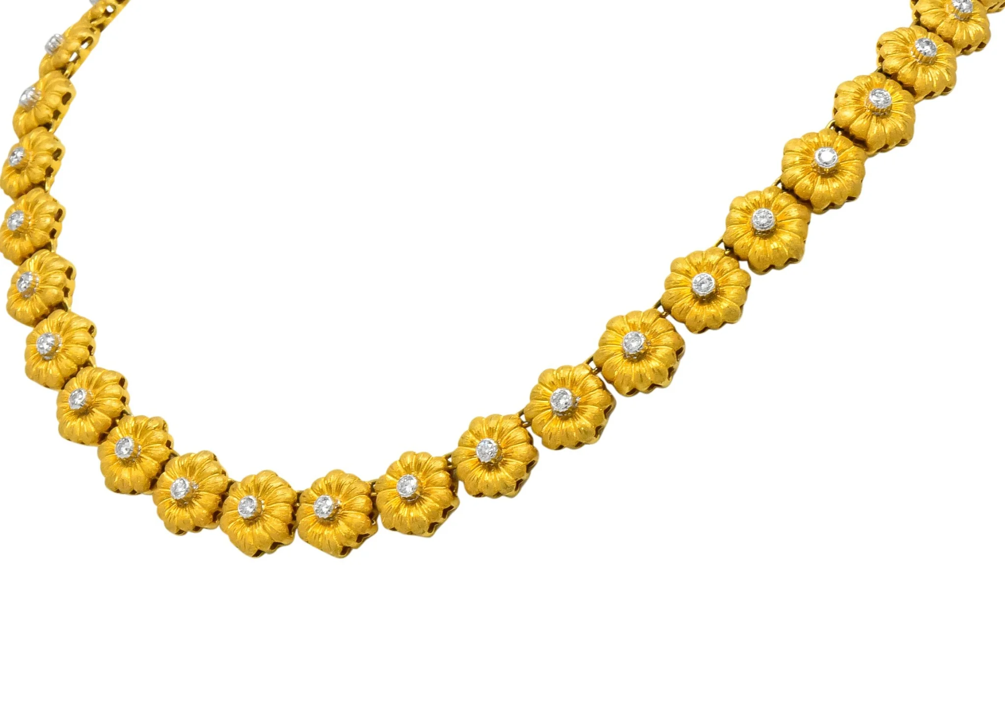 Buccellati 1970's Diamond 18 Karat Gold Flower Necklace - Image 3