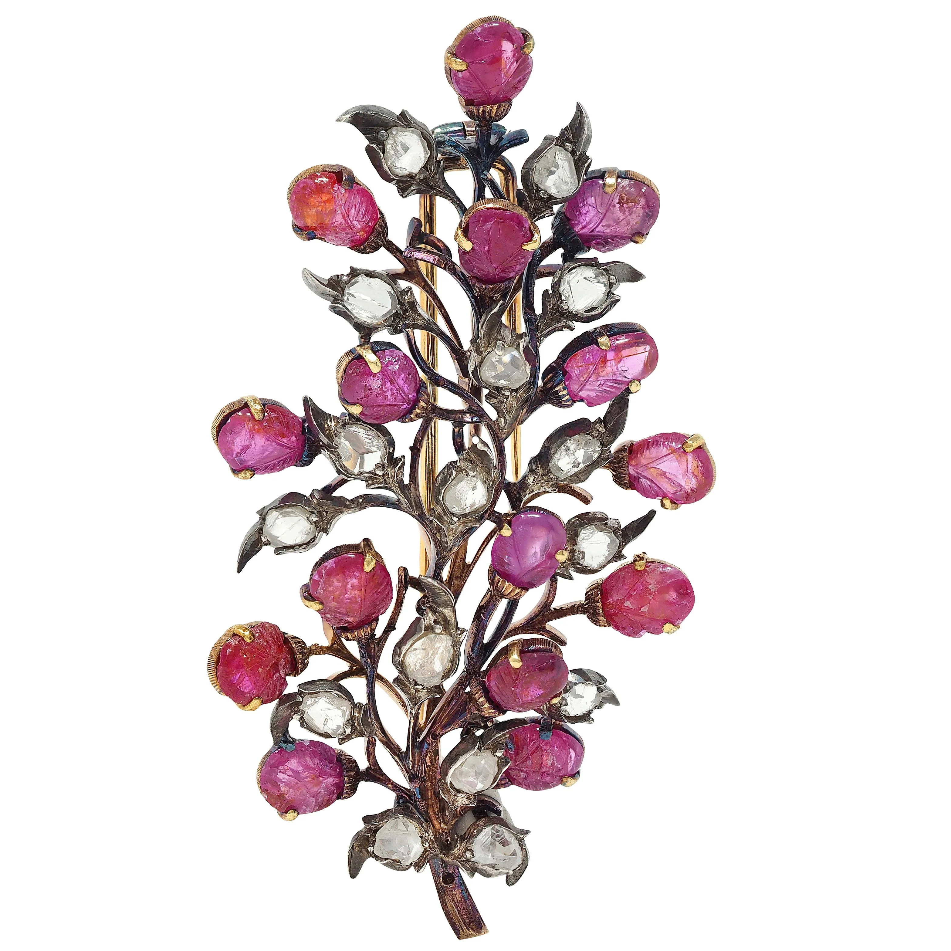 Buccellati Mid-Century 12.60 CTW Ruby Diamond 18 Karat Yellow Gold Silver Vintage Foliate Brooch