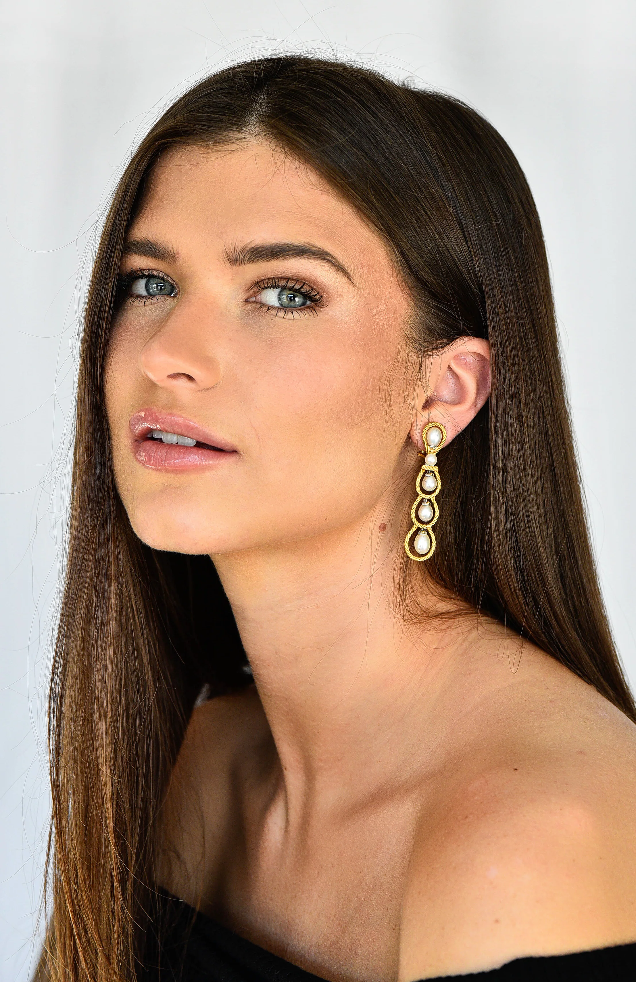 Buccellati Pearl 18 Karat Two-Tone Gold Drop Earrings - Image 7
