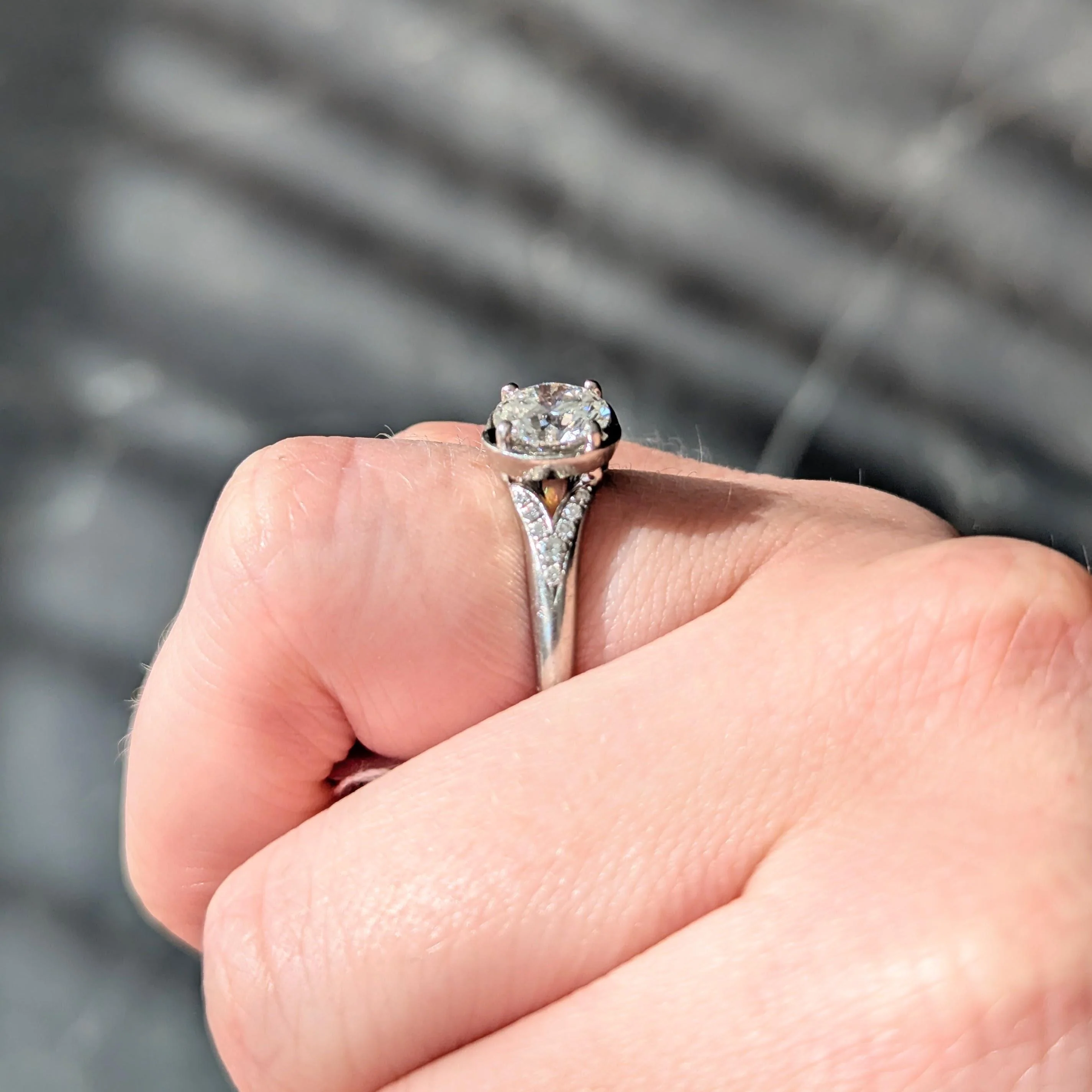 Bulgari 1.71 CTW Round Brilliant Diamond Platinum Swirling Engagement Ring GIA - Image 13
