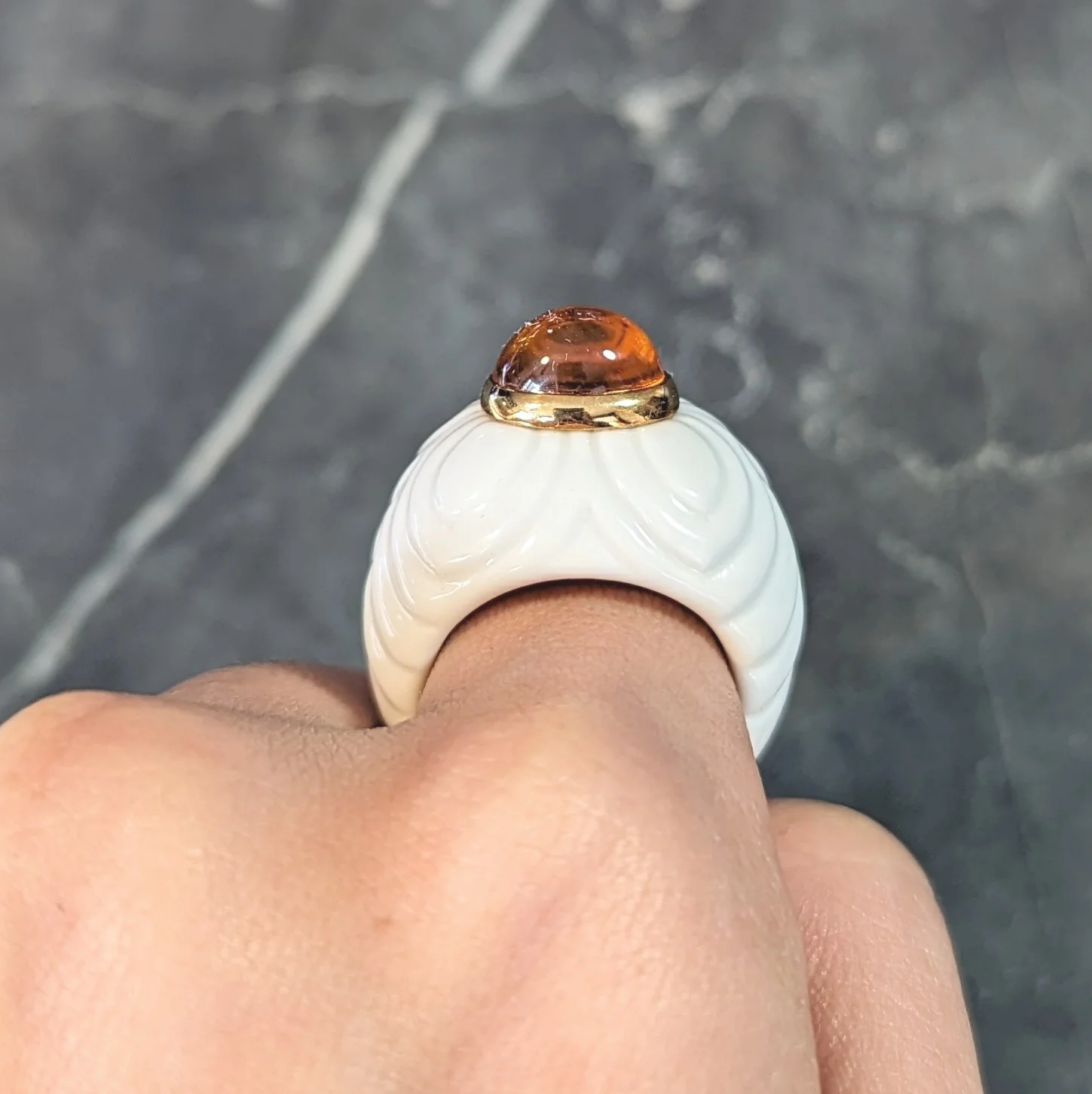 Bulgari 1990's Citrine Porcelain Ceramic 18 Karat Gold Chandra Vintage Ring - Image 15