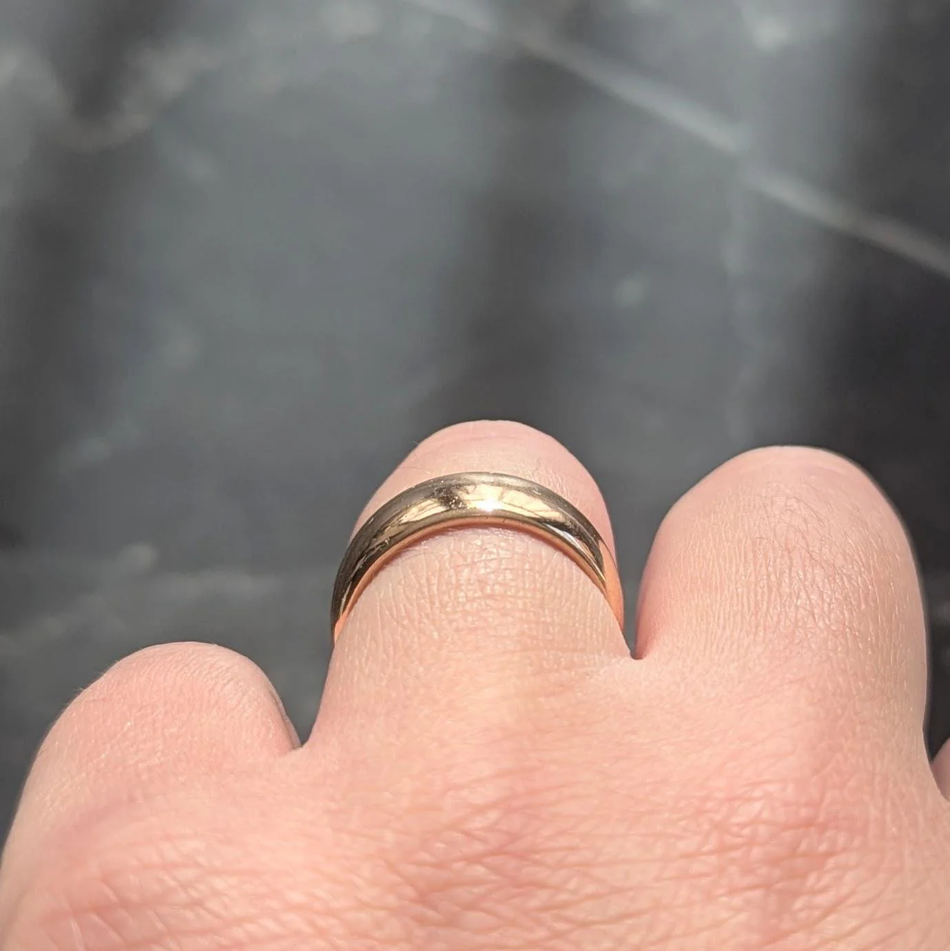 C.D. Peacock 1904 18 Karat Yellow Gold Vintage Wedding Cigar Band Ring - Image 11