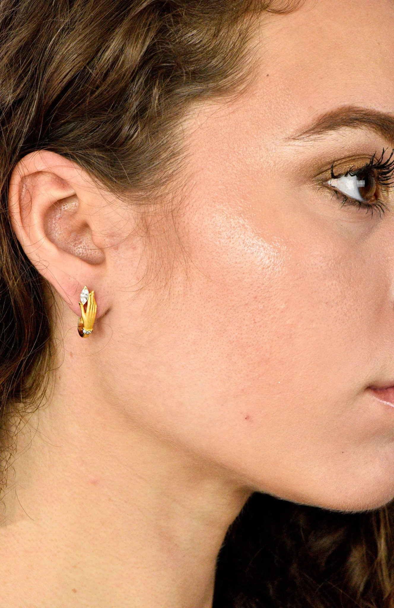 Carrera y Carrera 0.45 CTW Diamond 18 Karat Gold Las Manos Earrings - Image 7