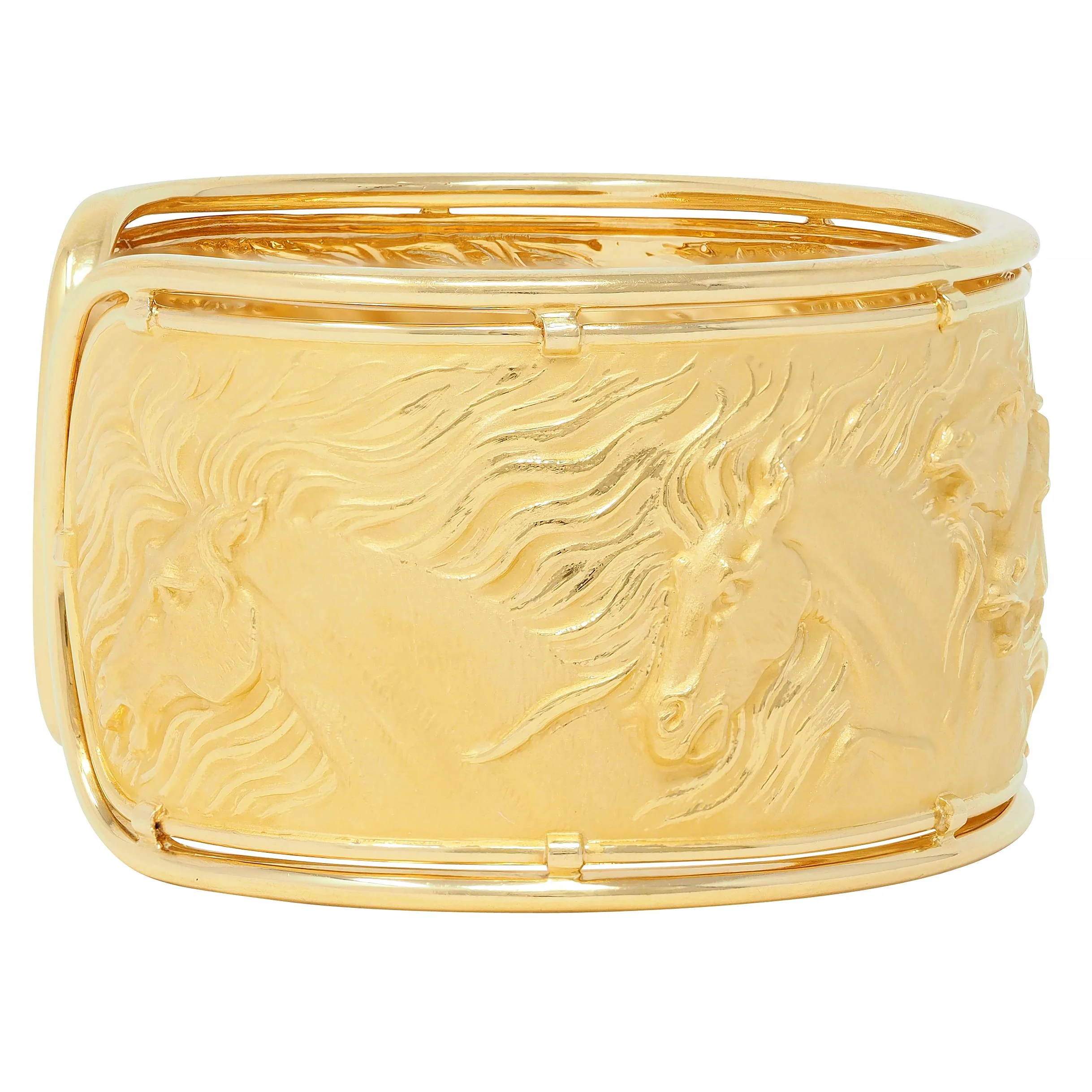 Carrera Y Carrera 1980's 18 Karat Yellow Gold Ecuestre Horse Vintage Cuff Bracelet - Image 2